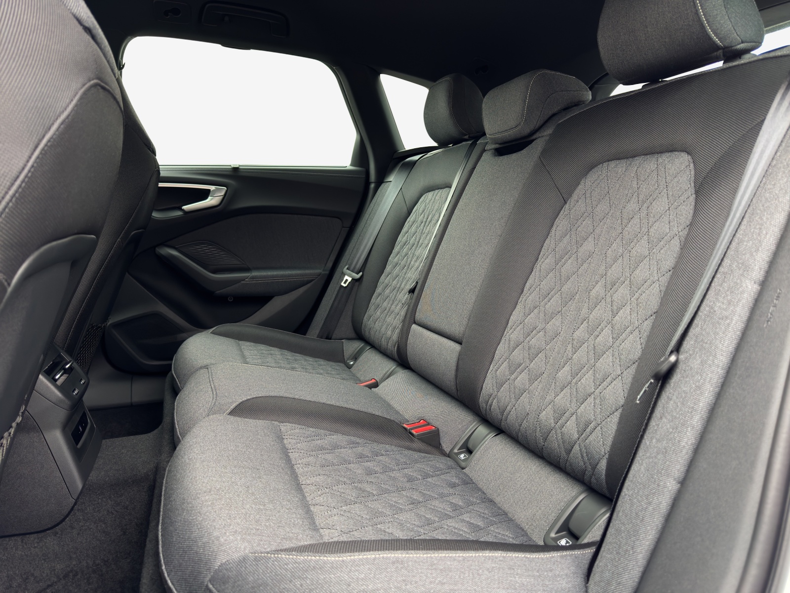 AUDI A5 Avant TDI quattro 150 kW Attraction S tronic-image-11