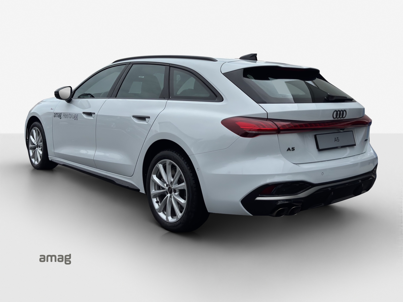 AUDI A5 Avant TDI quattro 150 kW Attraction S tronic-image-2