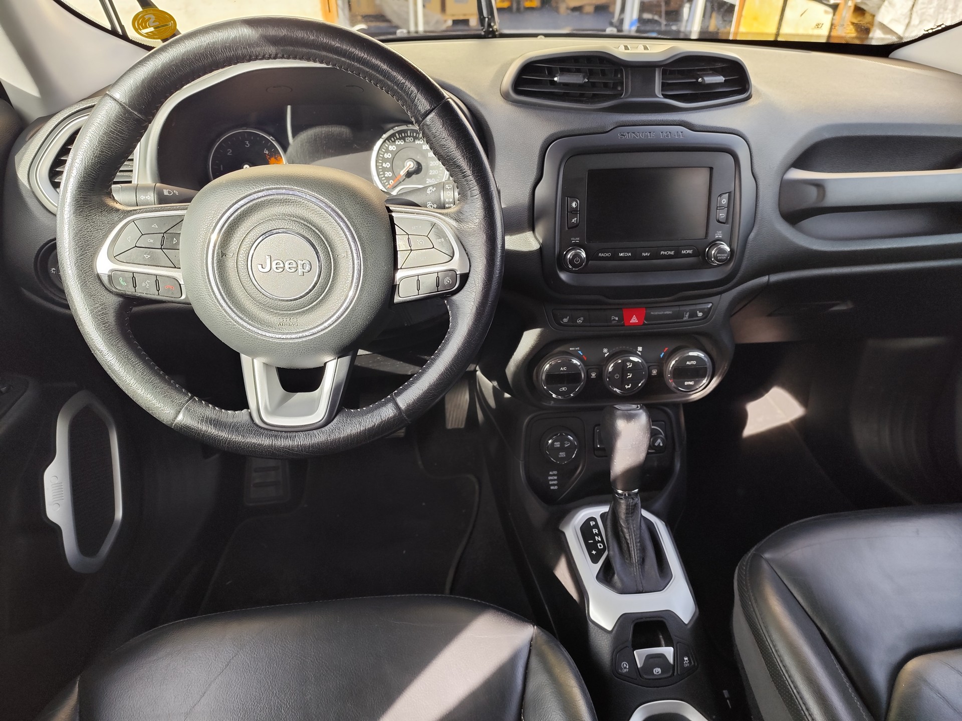 JEEP Renegade 2.0 CRD Limited AWD + Low Range 9ATX-image-11