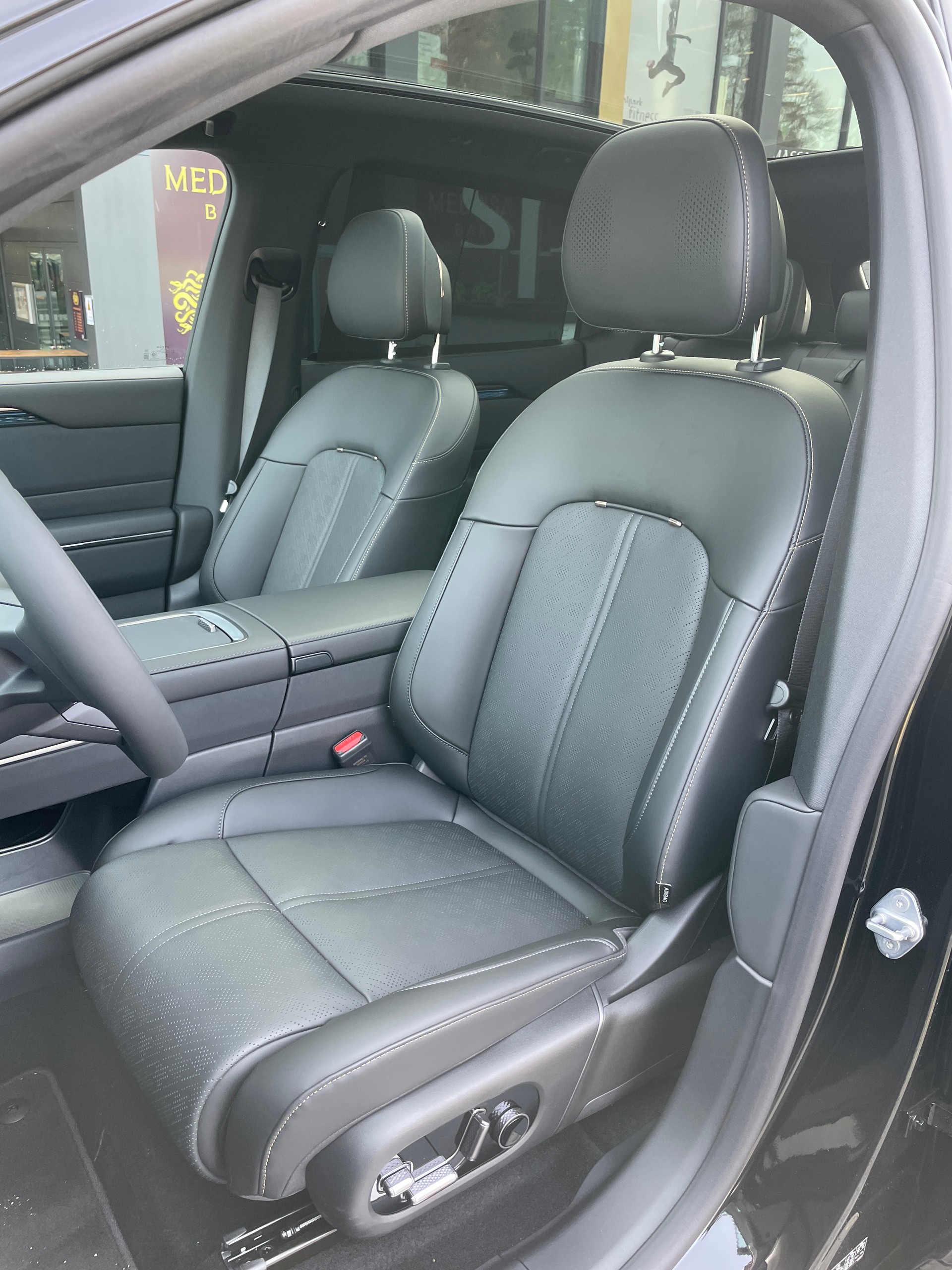 ZEEKR 7X 100kWh Privilege AWD mit Comfort und Cockpitpaket-image-13