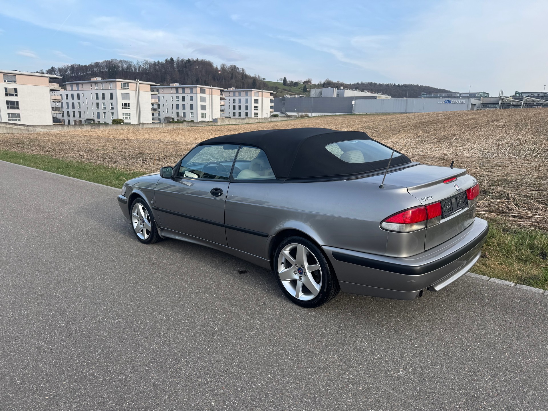 SAAB 9-3 2.0i-16 Special Edition-image-5