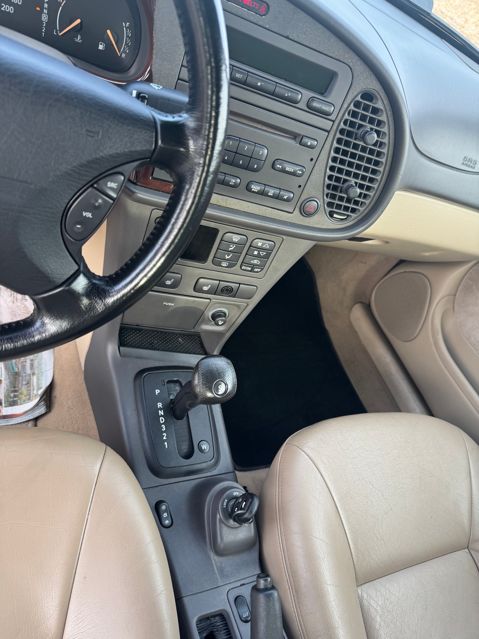 SAAB 9-3 2.0i-16 Special Edition-image-8
