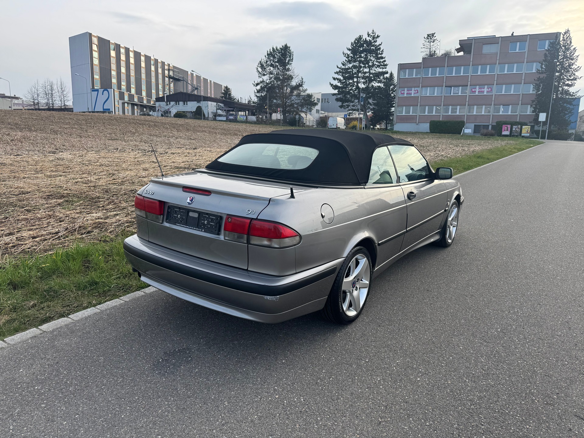 SAAB 9-3 2.0i-16 Special Edition-image-6