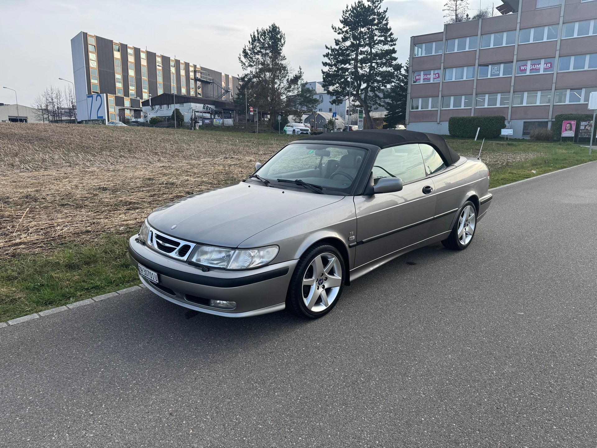 SAAB 9-3 2.0i-16 Special Edition-image-0