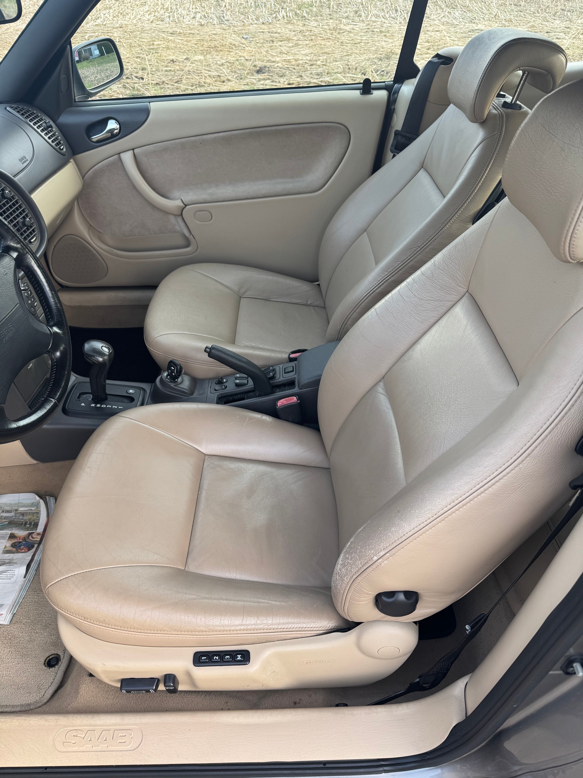 SAAB 9-3 2.0i-16 Special Edition-image-9