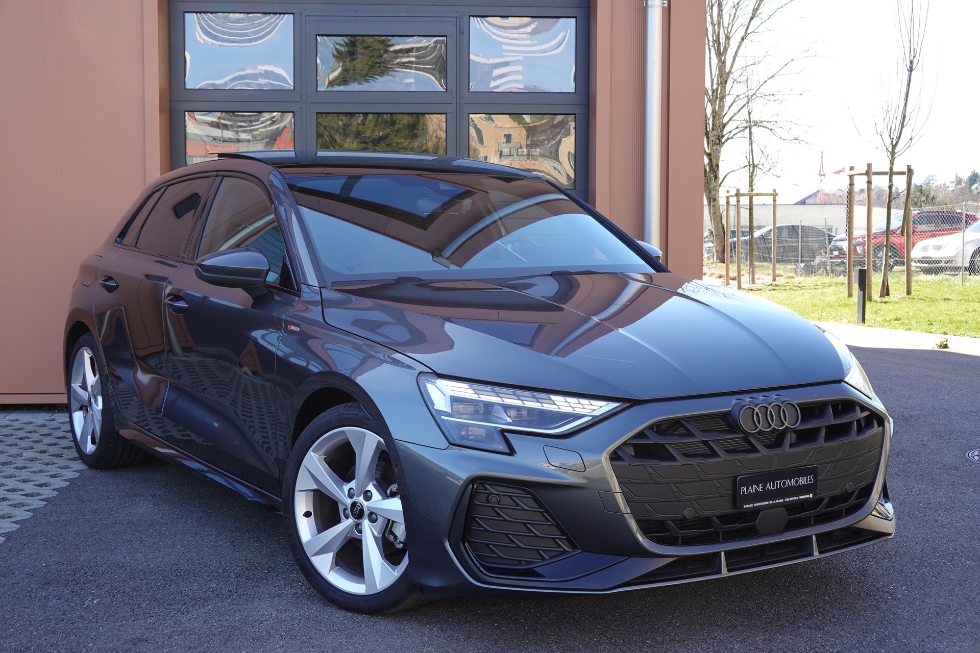 AUDI A3 Limousine 35 TFSI S-Line S-tronic - "Toit Ouvrant * Son B&O * Pack S-Line * Temp. Adapt * Drive Select * Caméra * Lum. Ambia"-image-0