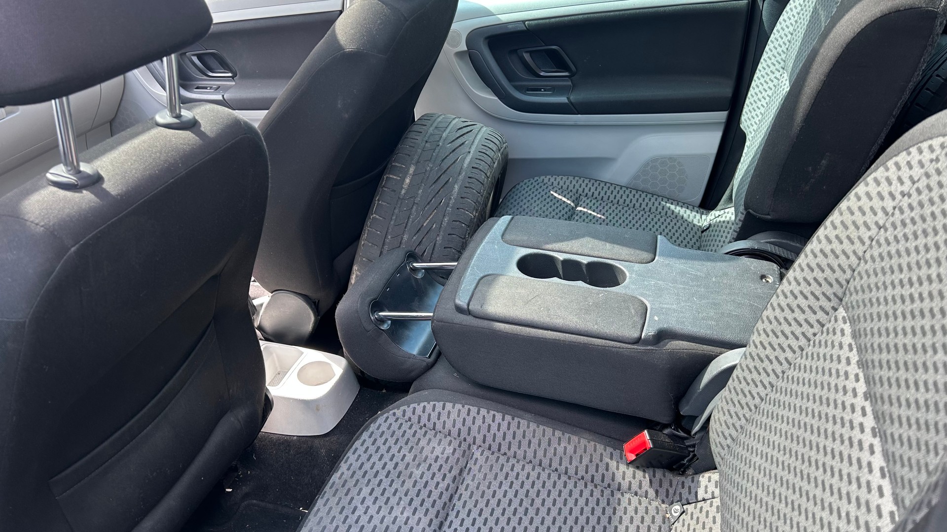 SKODA Roomster 1.2 TSI Style-image-9