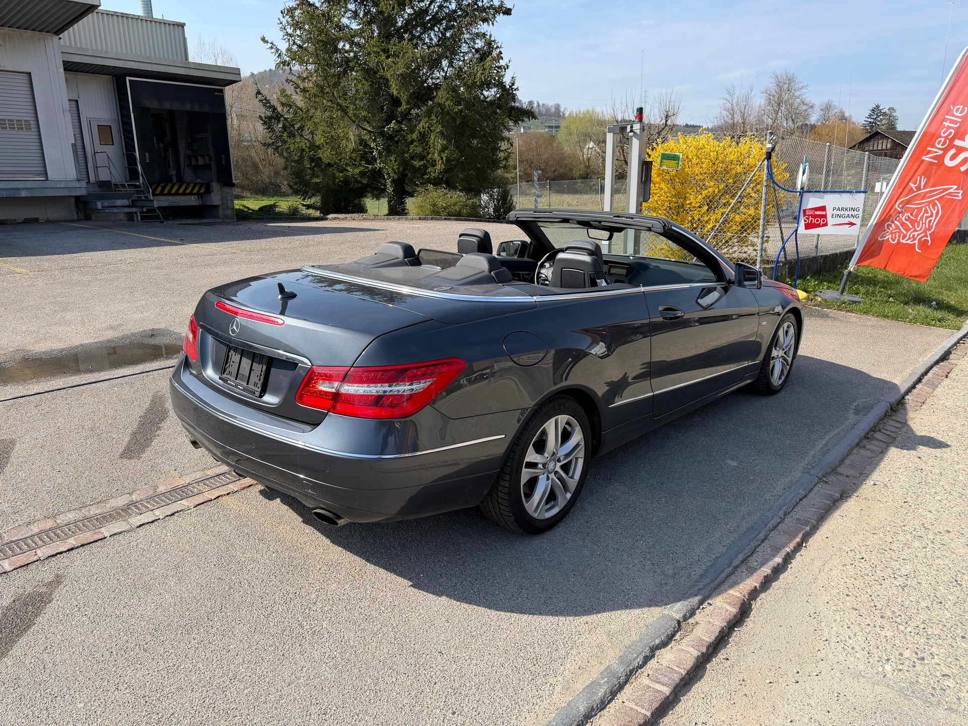 MERCEDES-BENZ E 350 CGI BlueEfficiency 7G-Tronic-image-2
