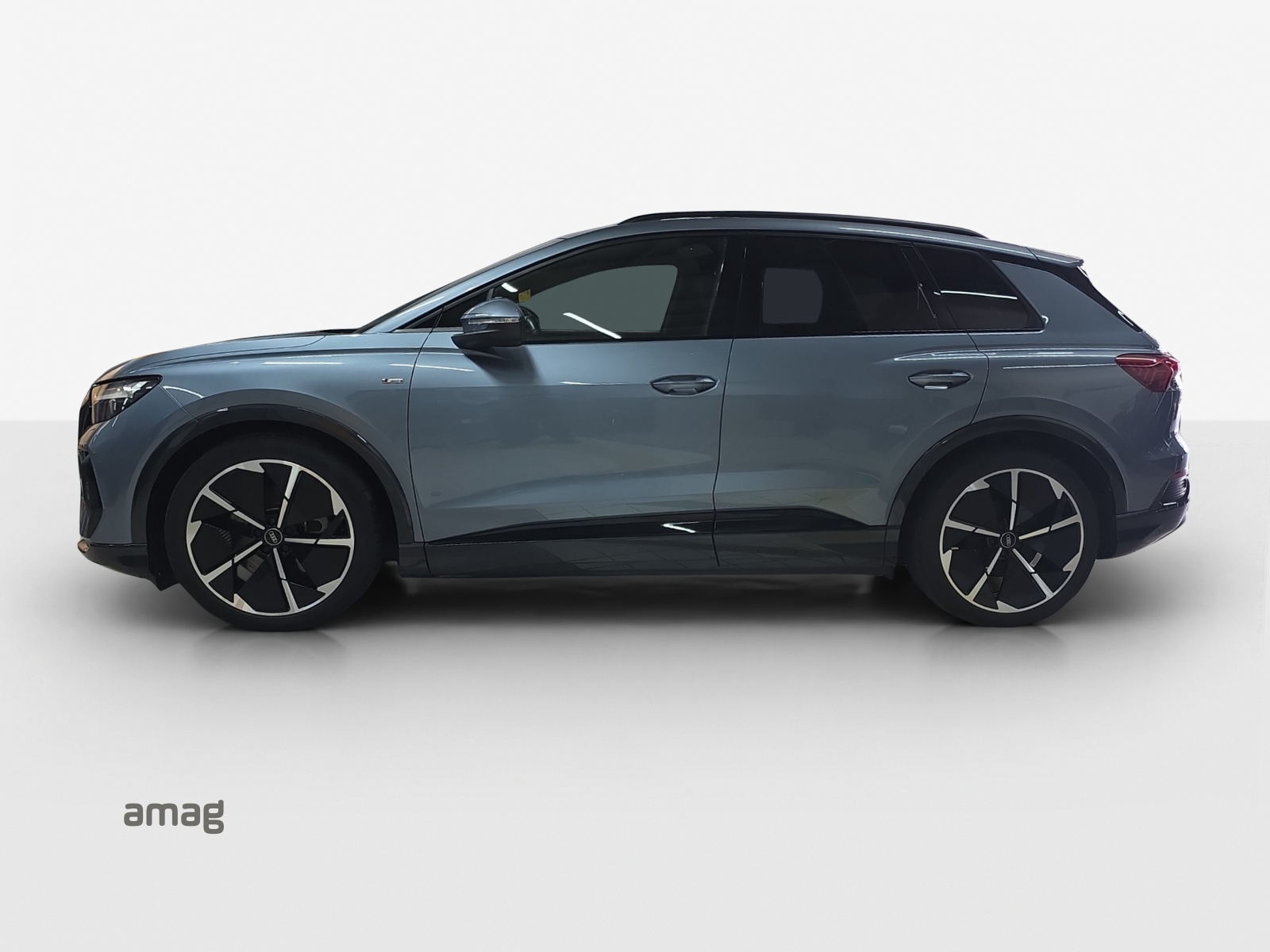 AUDI Q4 e-tron 50 quattro-image-2