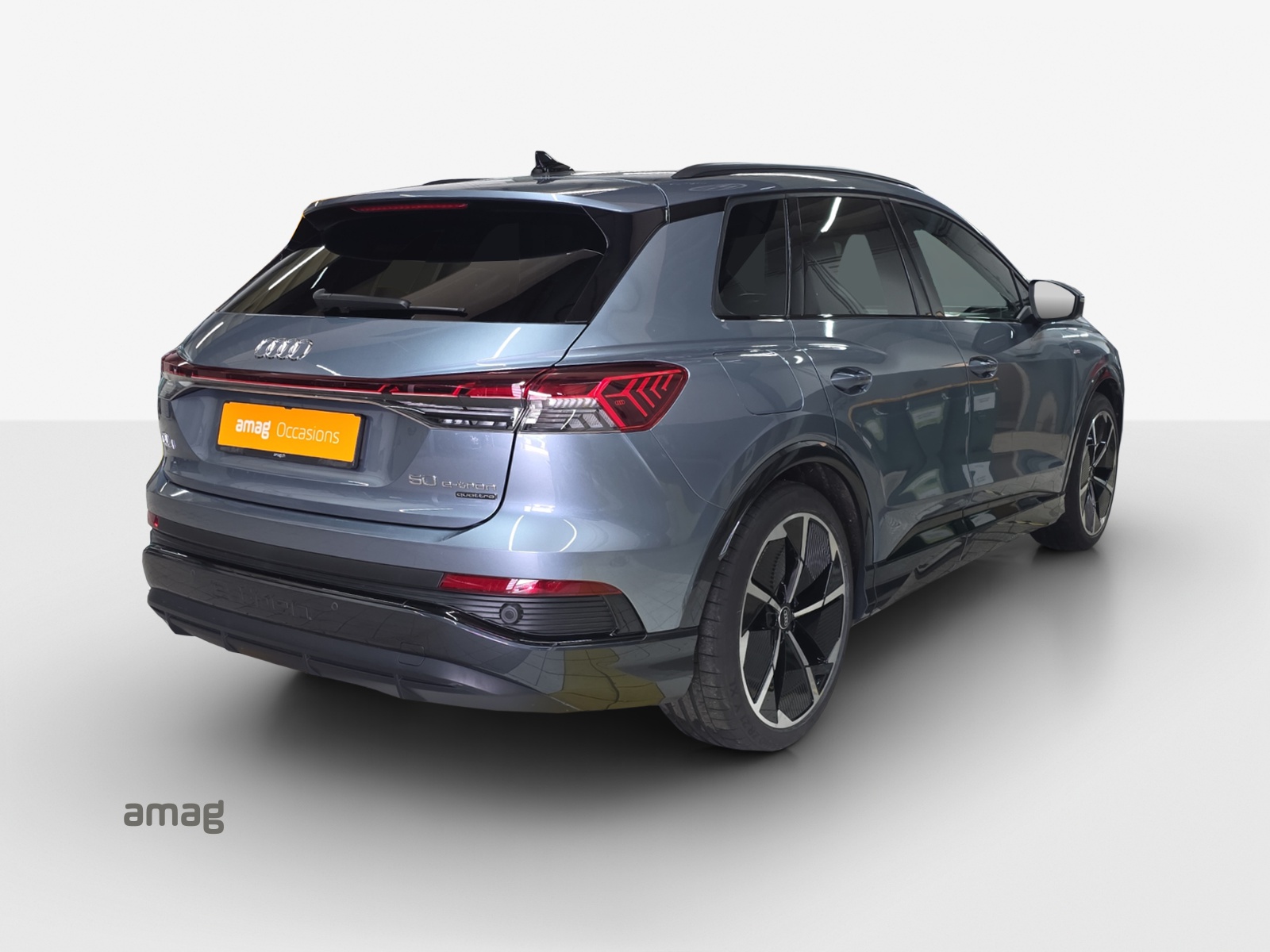 AUDI Q4 e-tron 50 quattro-image-5