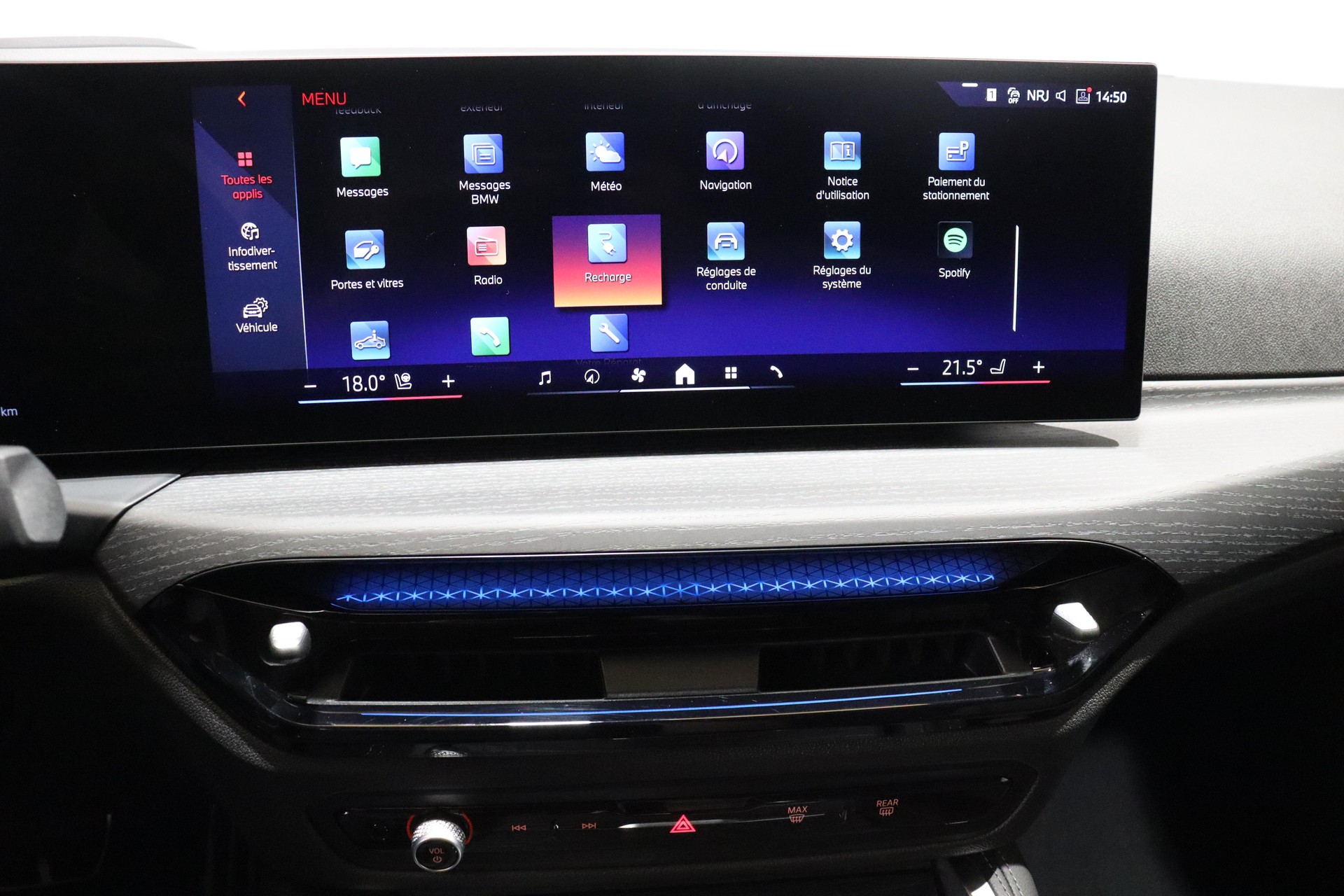 BMW i4 xDrive40-image-17
