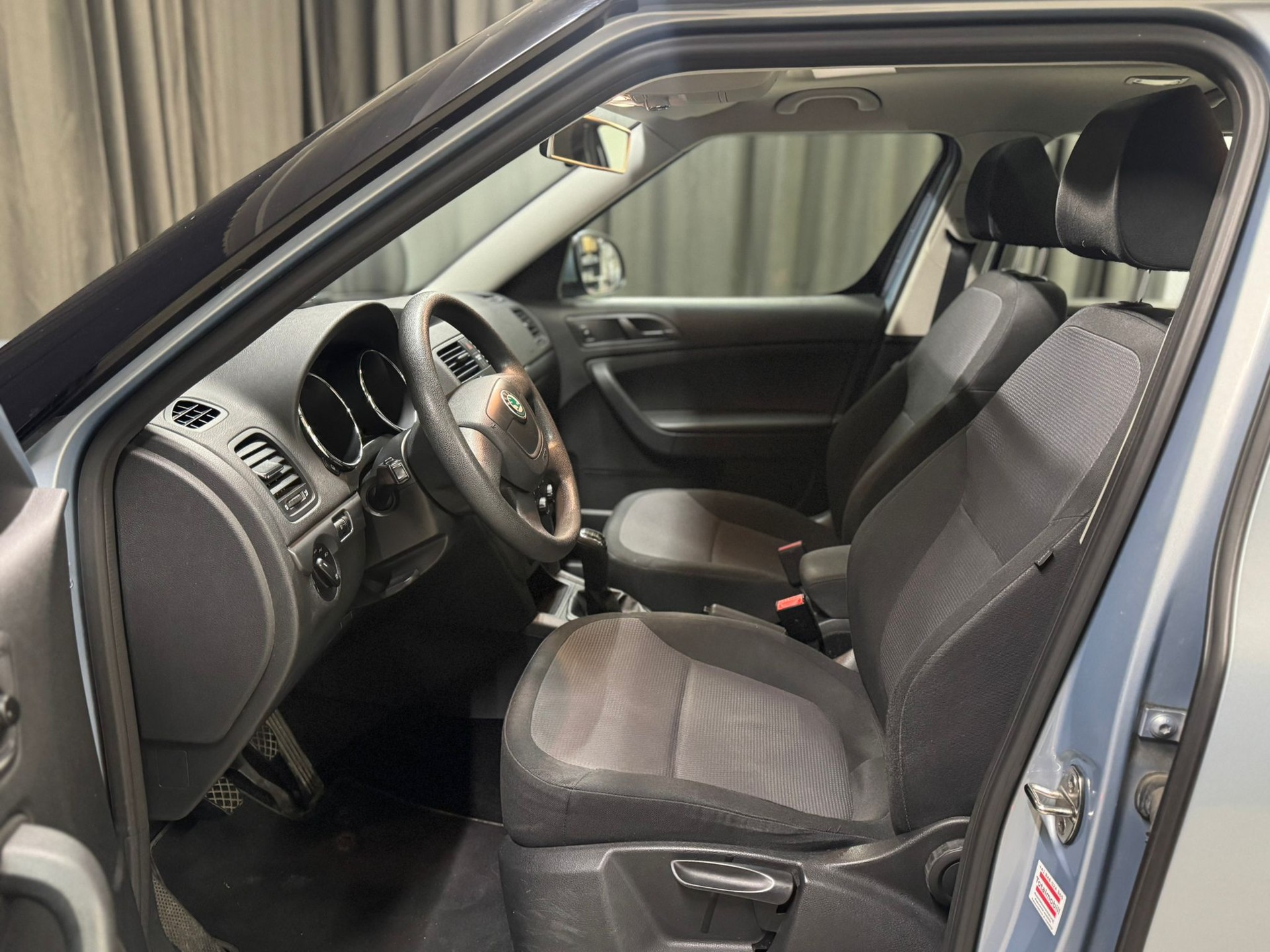 SKODA Yeti 2.0 TDI Clever 4x4-image-9