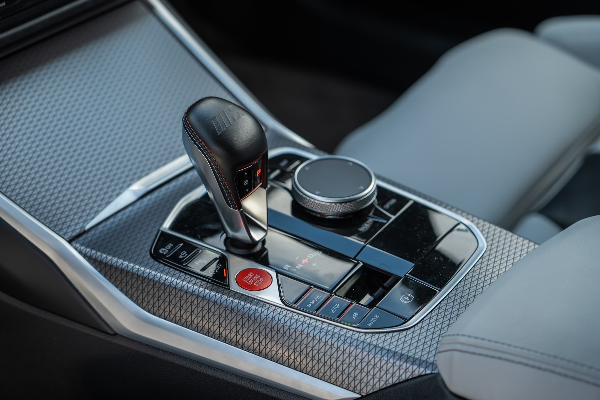 BMW M3 Touring xDrive Competition M-image-13