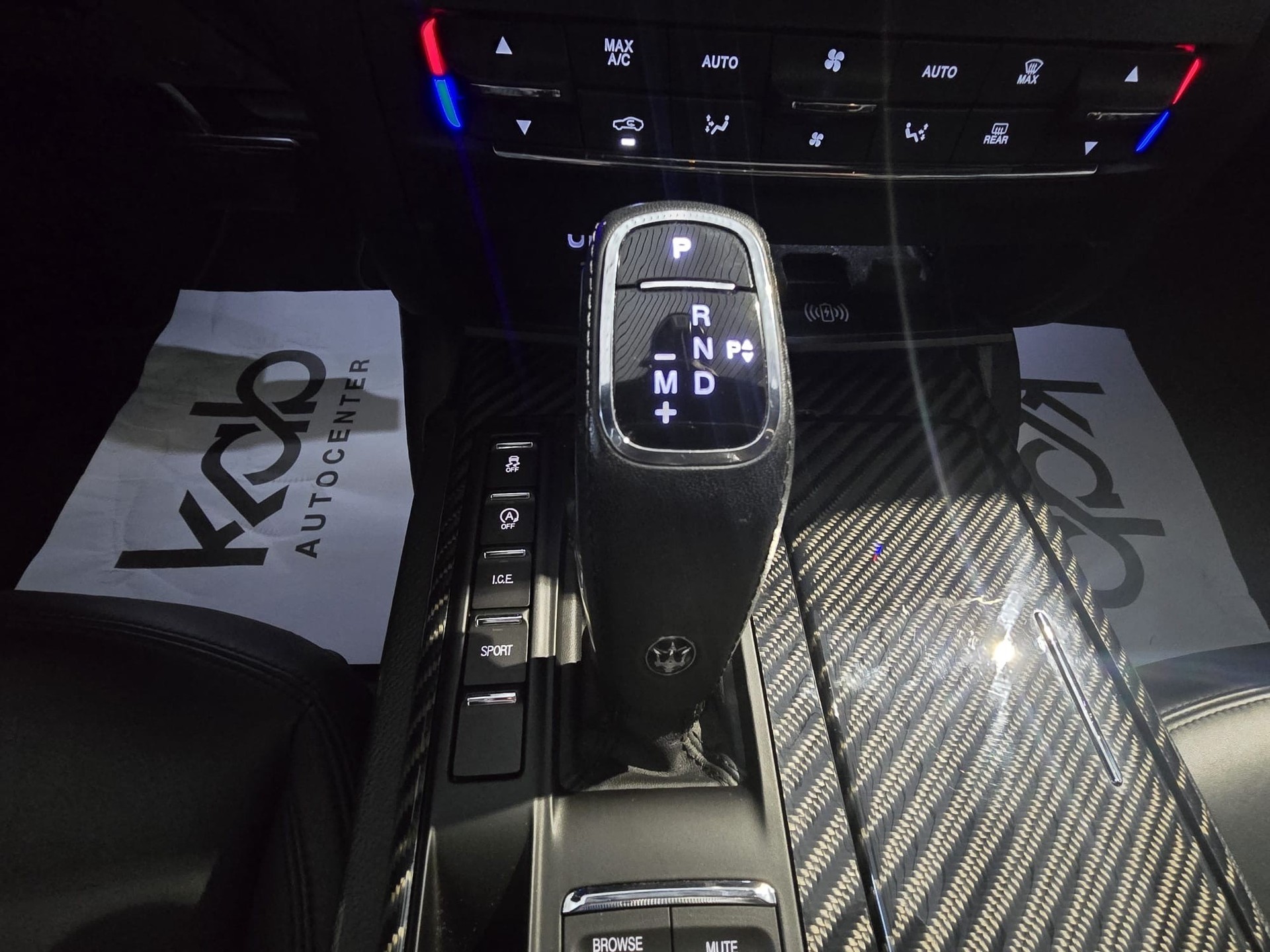 MASERATI Ghibli 2.0 Hybrid GranLuso Automatica-image-15