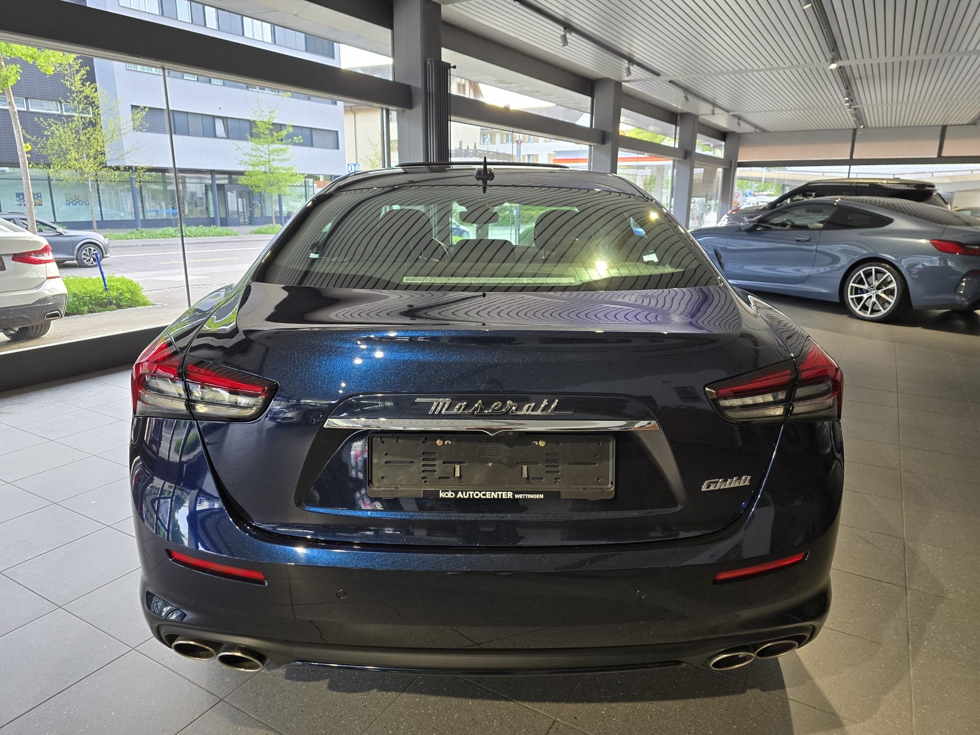 MASERATI Ghibli 2.0 Hybrid GranLuso Automatica-image-7