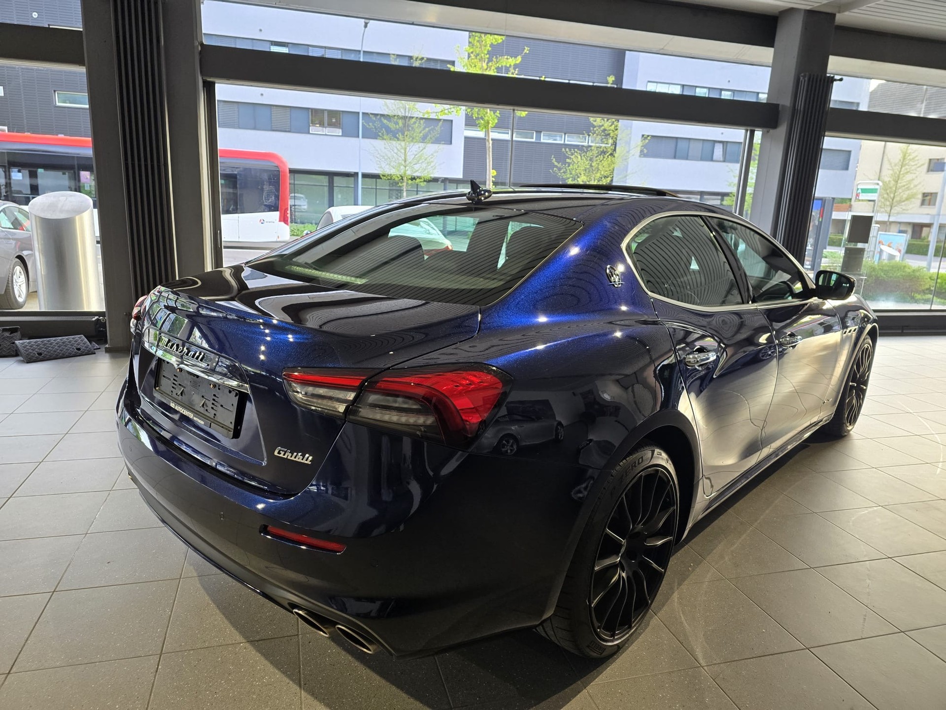 MASERATI Ghibli 2.0 Hybrid GranLuso Automatica-image-6