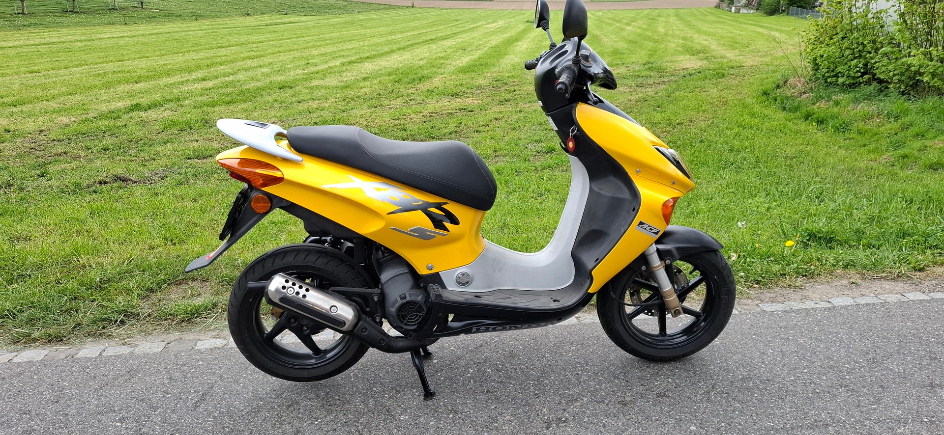 HONDA SZX 50/X8R-S Sport-image-1