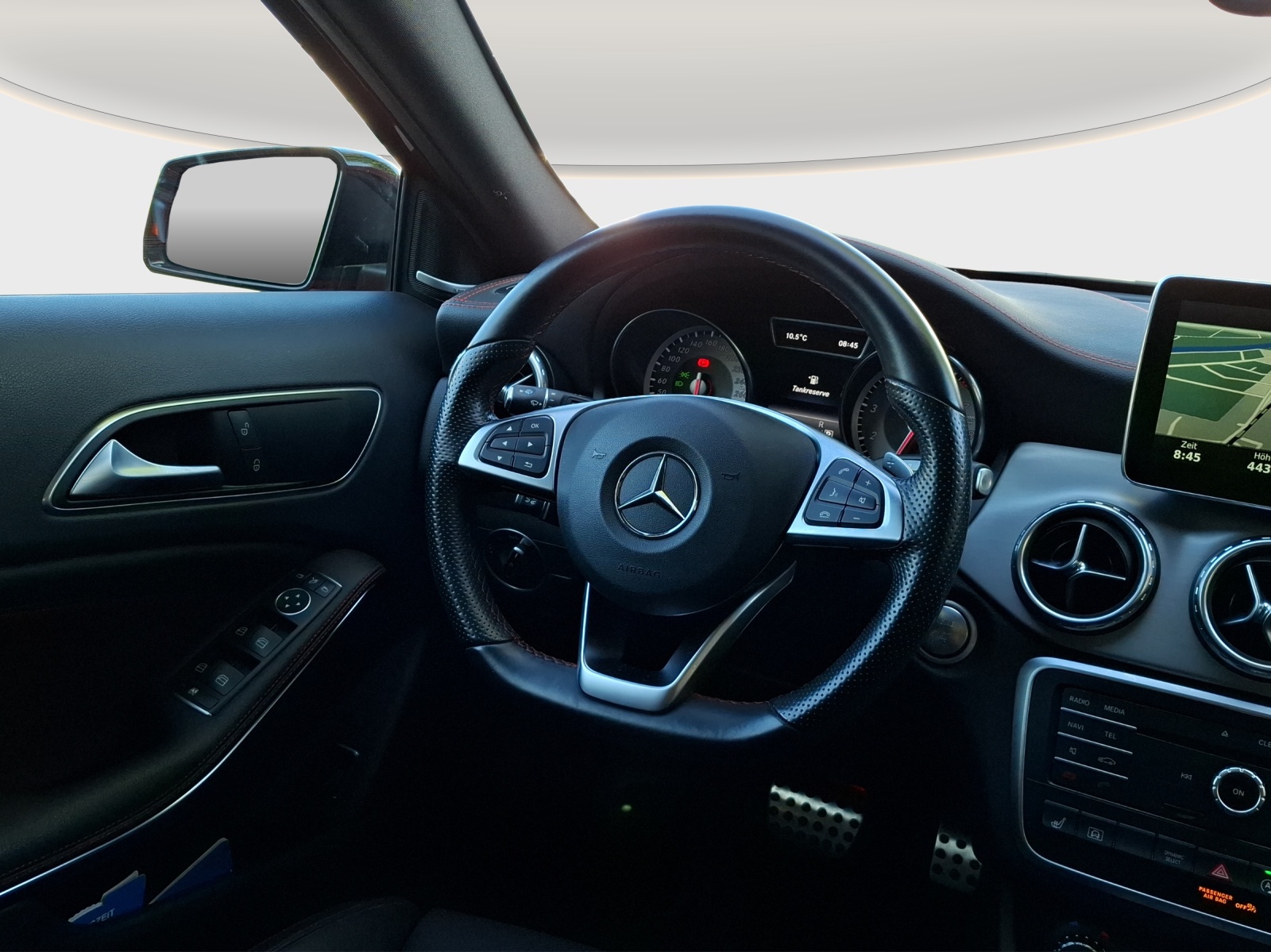 MERCEDES-BENZ GLA 250 AMG Line 4Matic 7G-DCT // 8-fach Aluminiumbereift-image-14