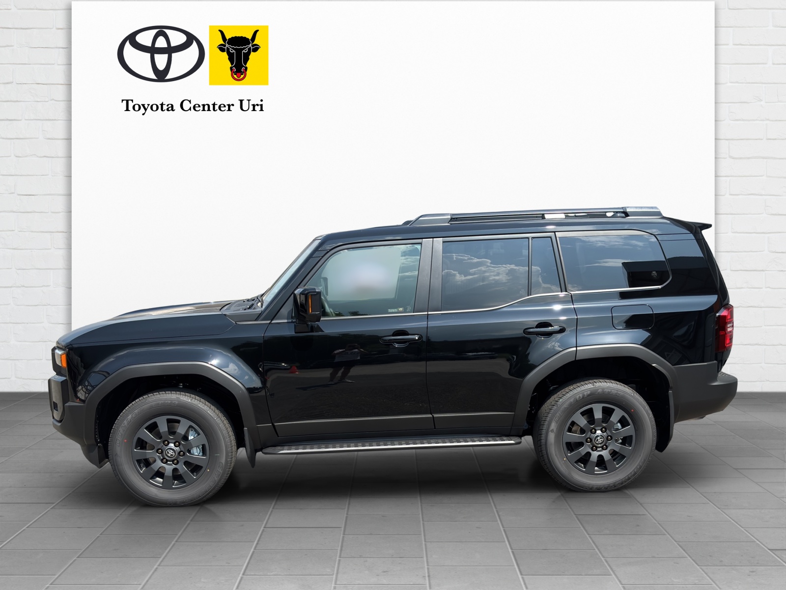 TOYOTA Land Cruiser 2.8TD Invincible Automat-showroom-element-1