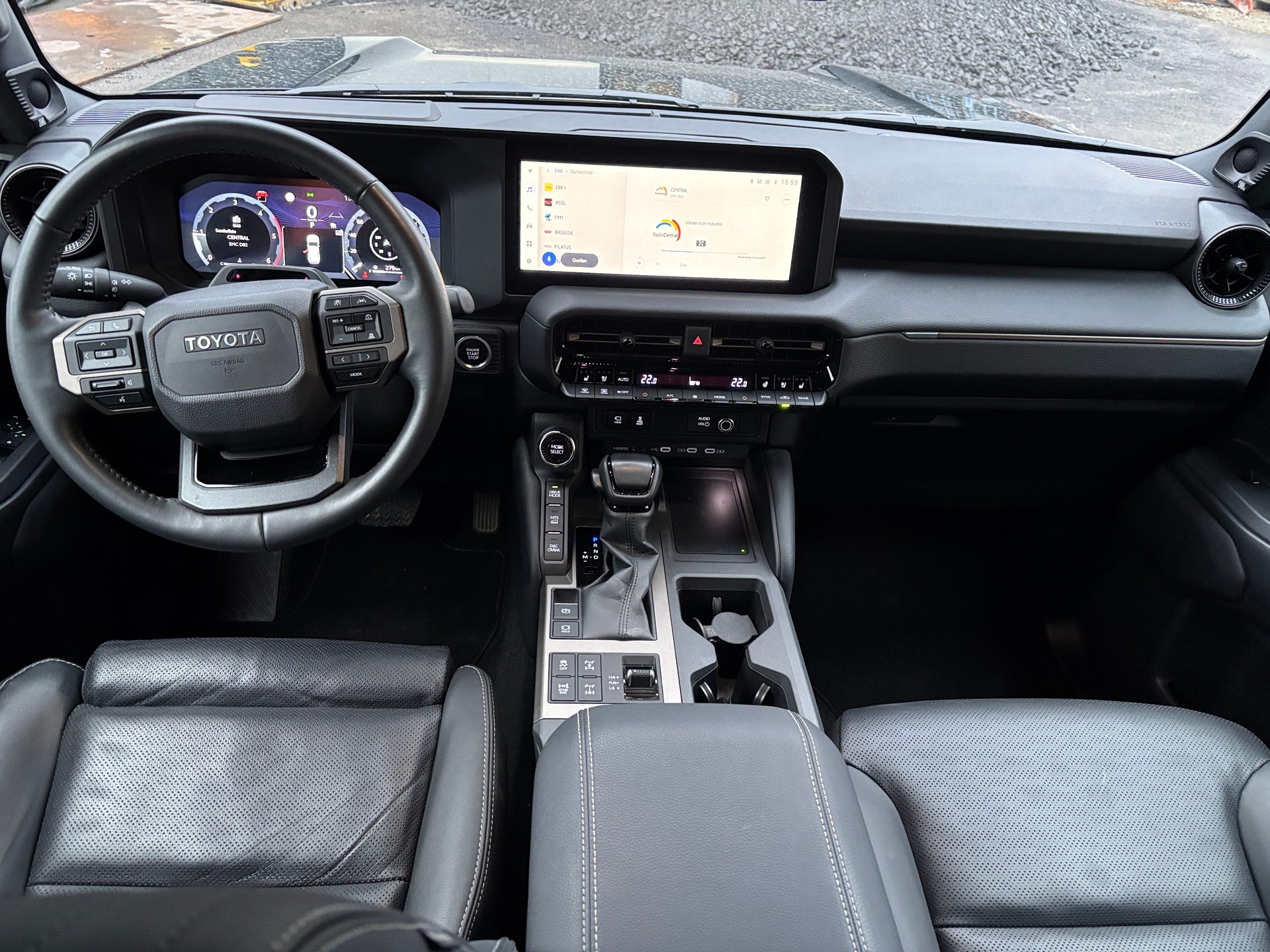 TOYOTA Land Cruiser 2.8TD Invincible Automat-image-6