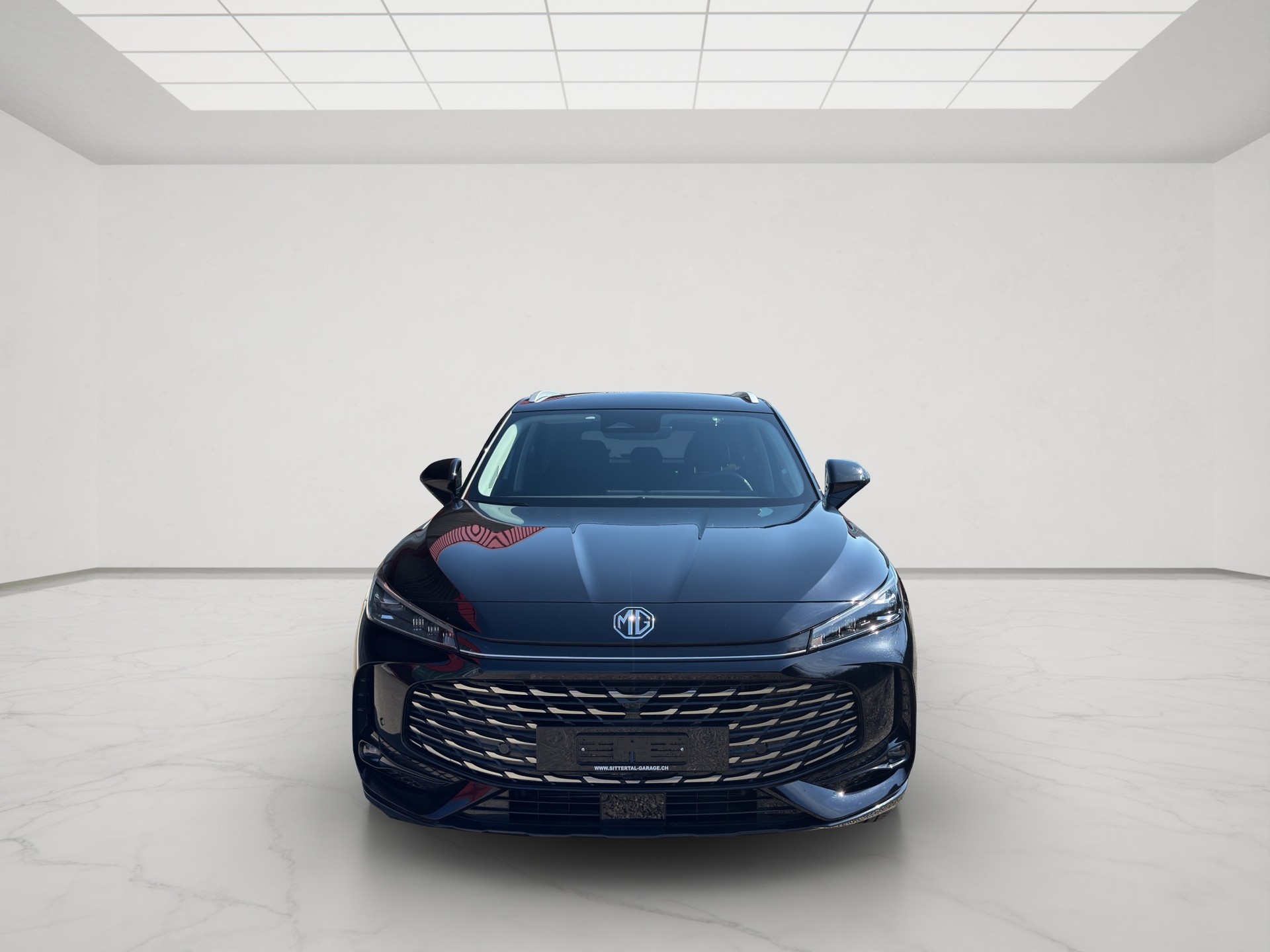 MG HS 1.5 T HEV Luxury-showroom-element-1