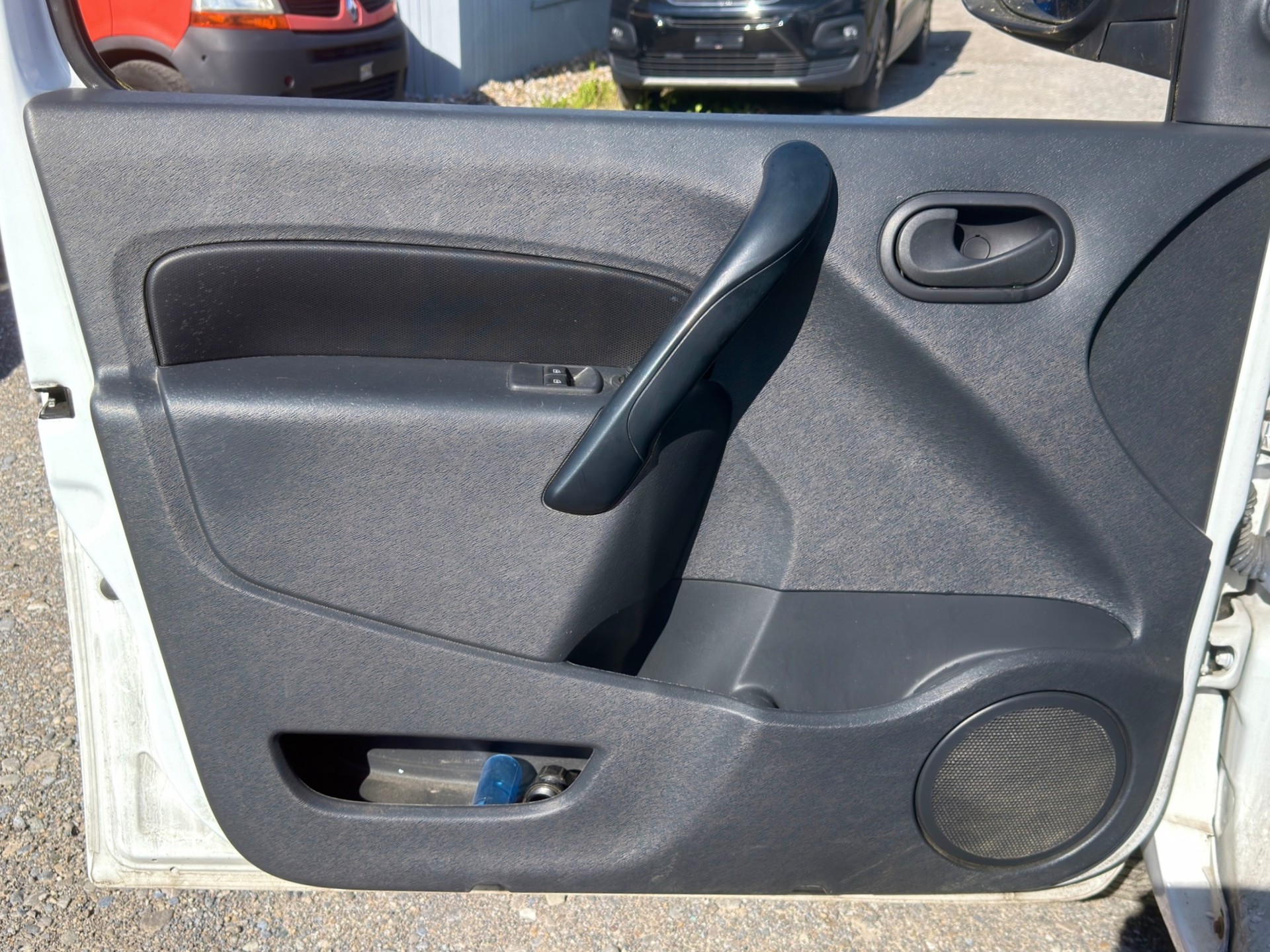 RENAULT Kangoo Medium TCe 115 mit Klimaanlage-image-18