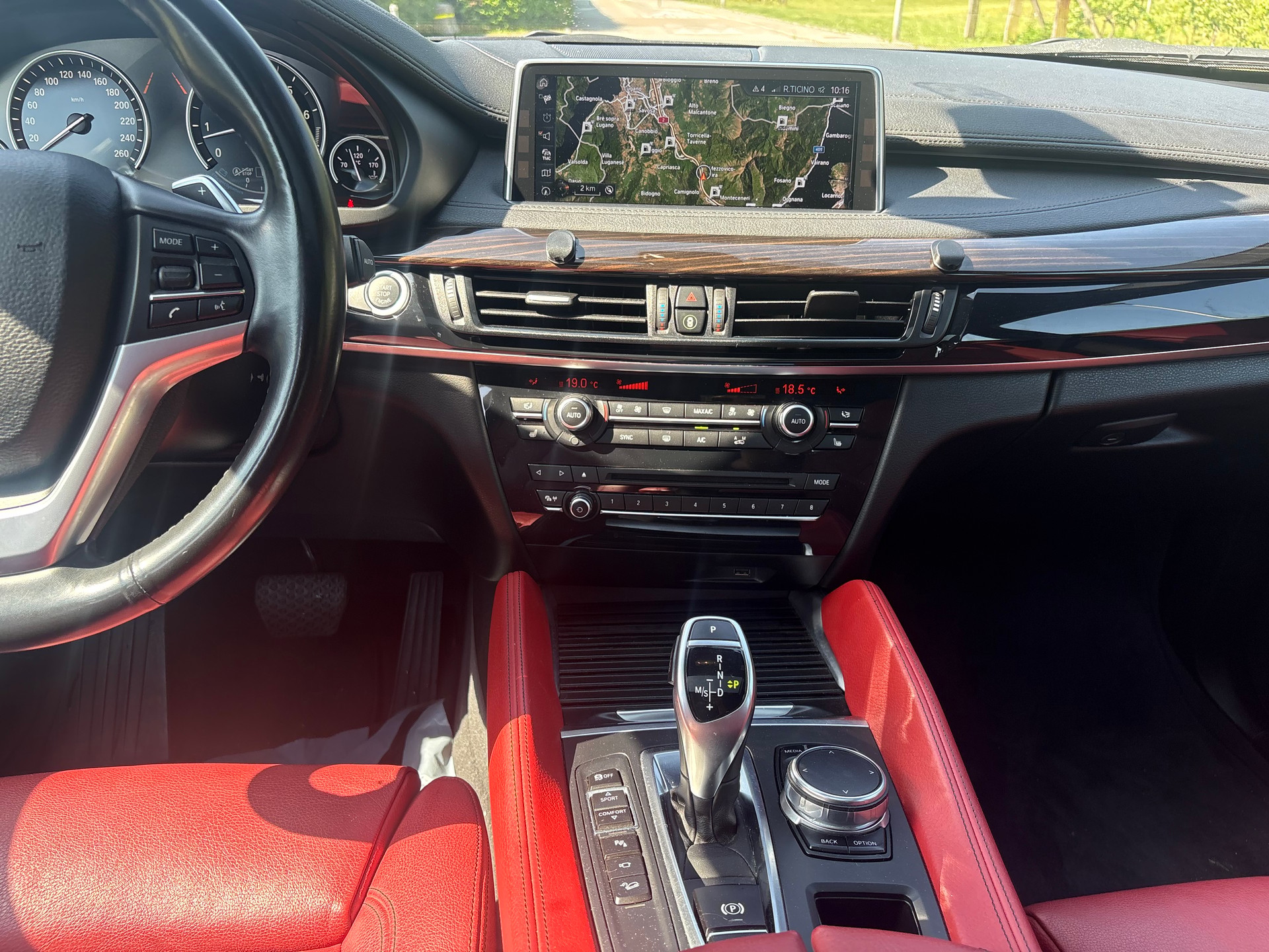 BMW X6 xDrive 35i Steptronic-image-9