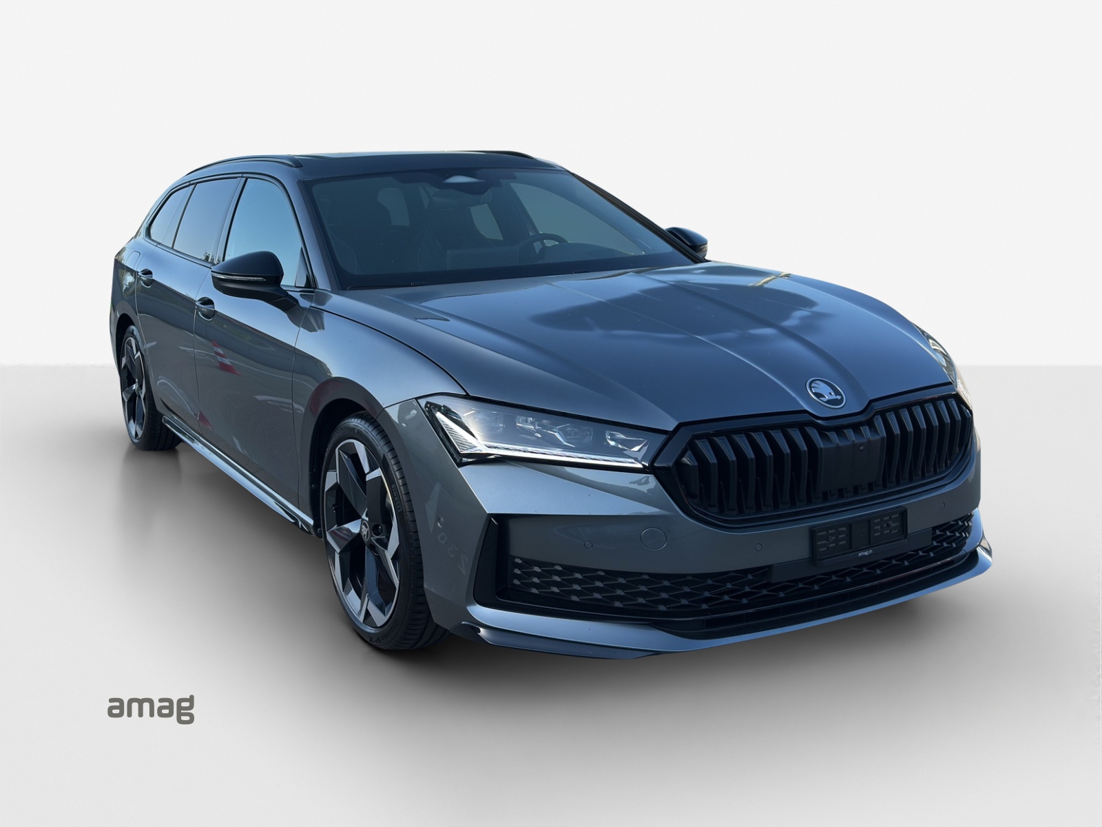 SKODA Superb Combi 2.0 TSI Sportline 4x4 DSG-image-5