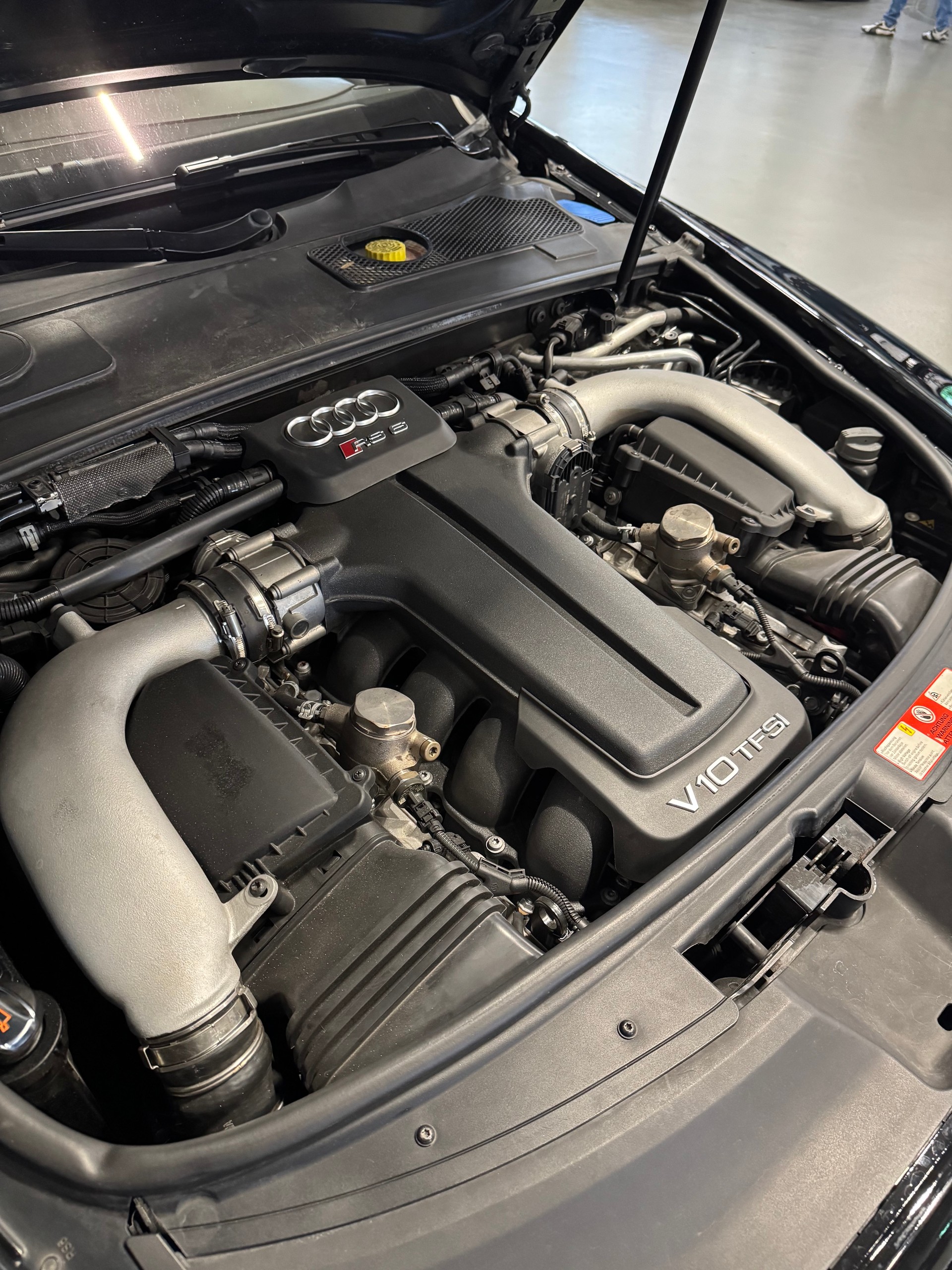 AUDI RS6 Limousine 5.0 TFSI V10 quattro tiptronic-image-13