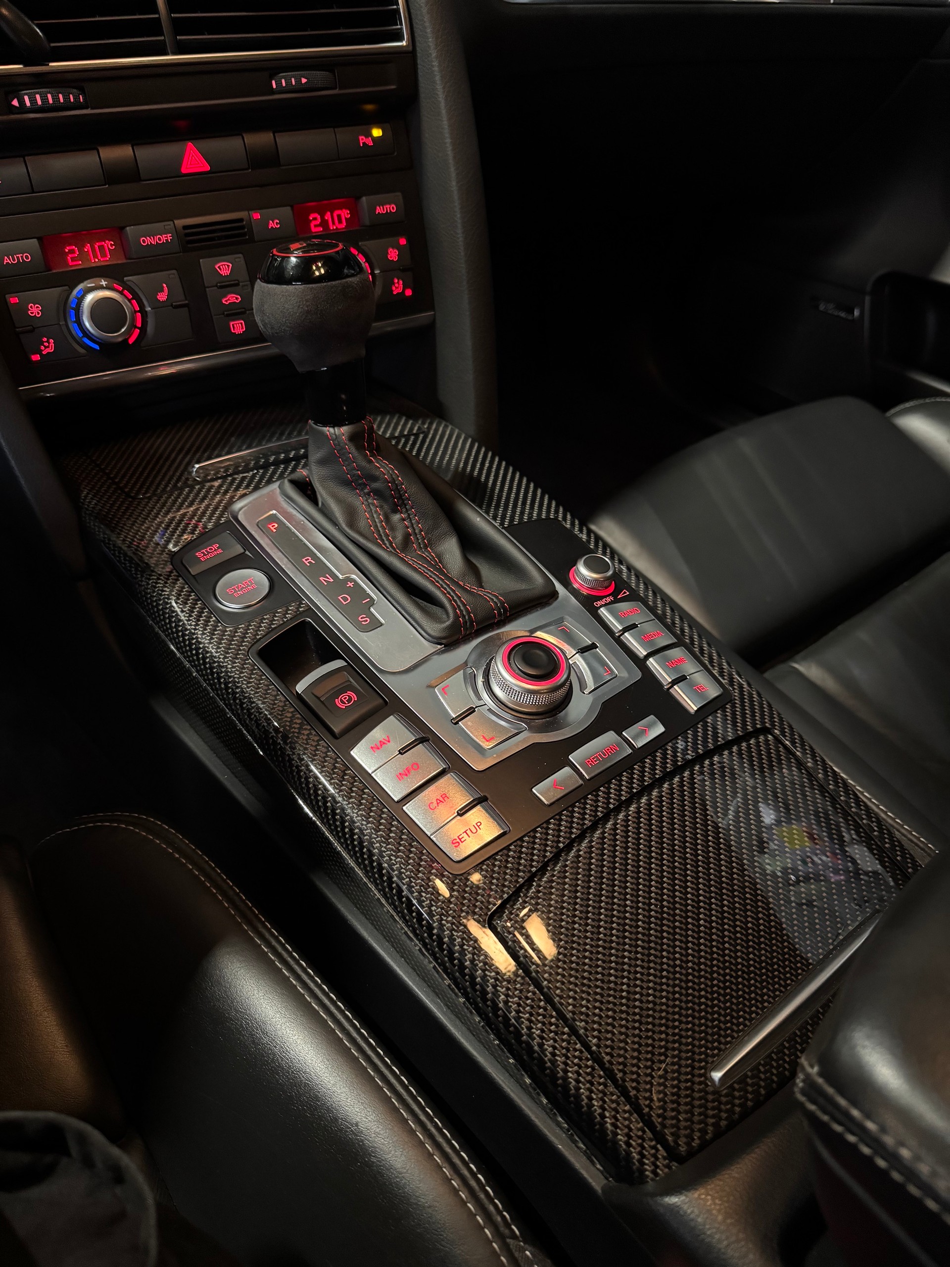 AUDI RS6 Limousine 5.0 TFSI V10 quattro tiptronic-image-10