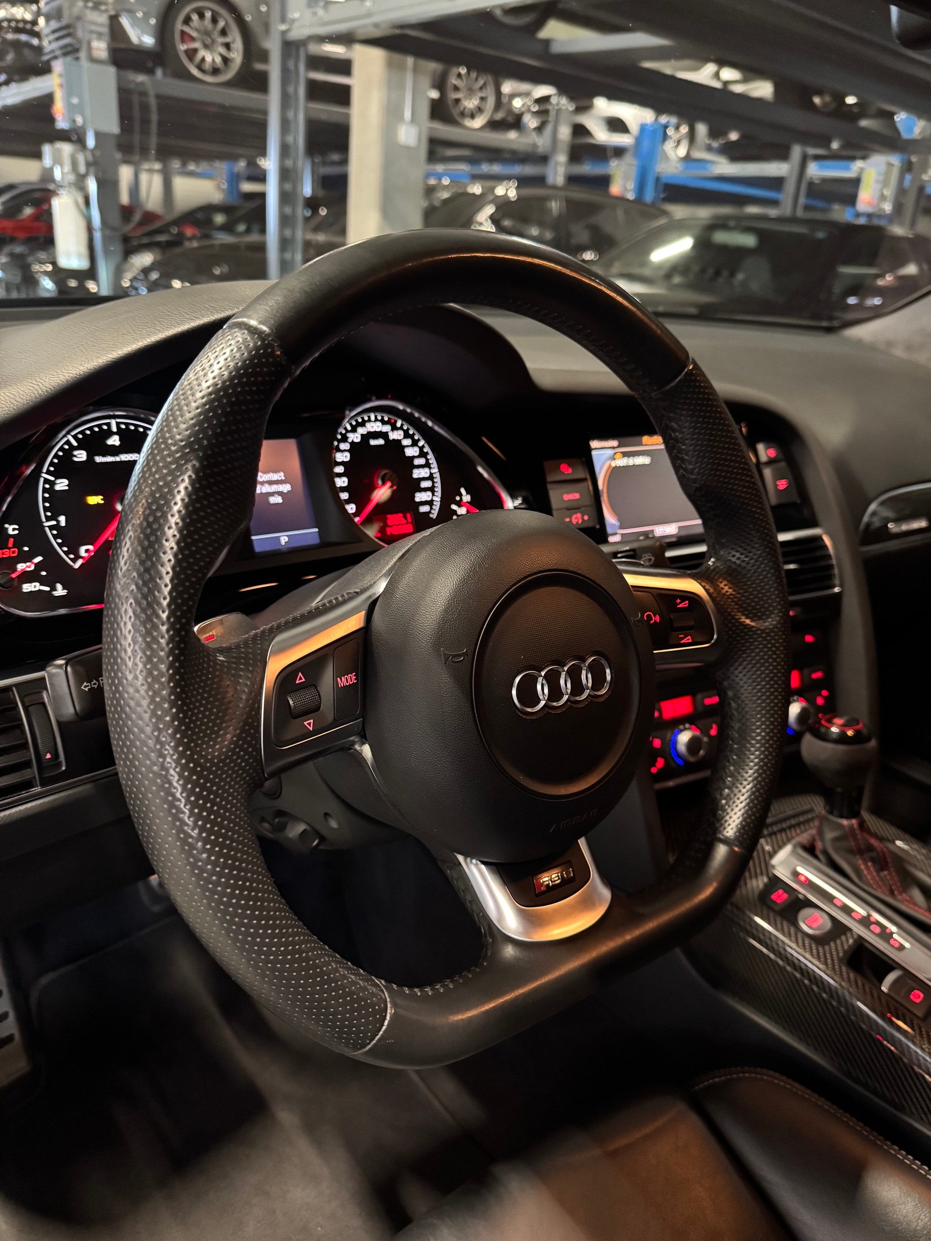 AUDI RS6 Limousine 5.0 TFSI V10 quattro tiptronic-image-6