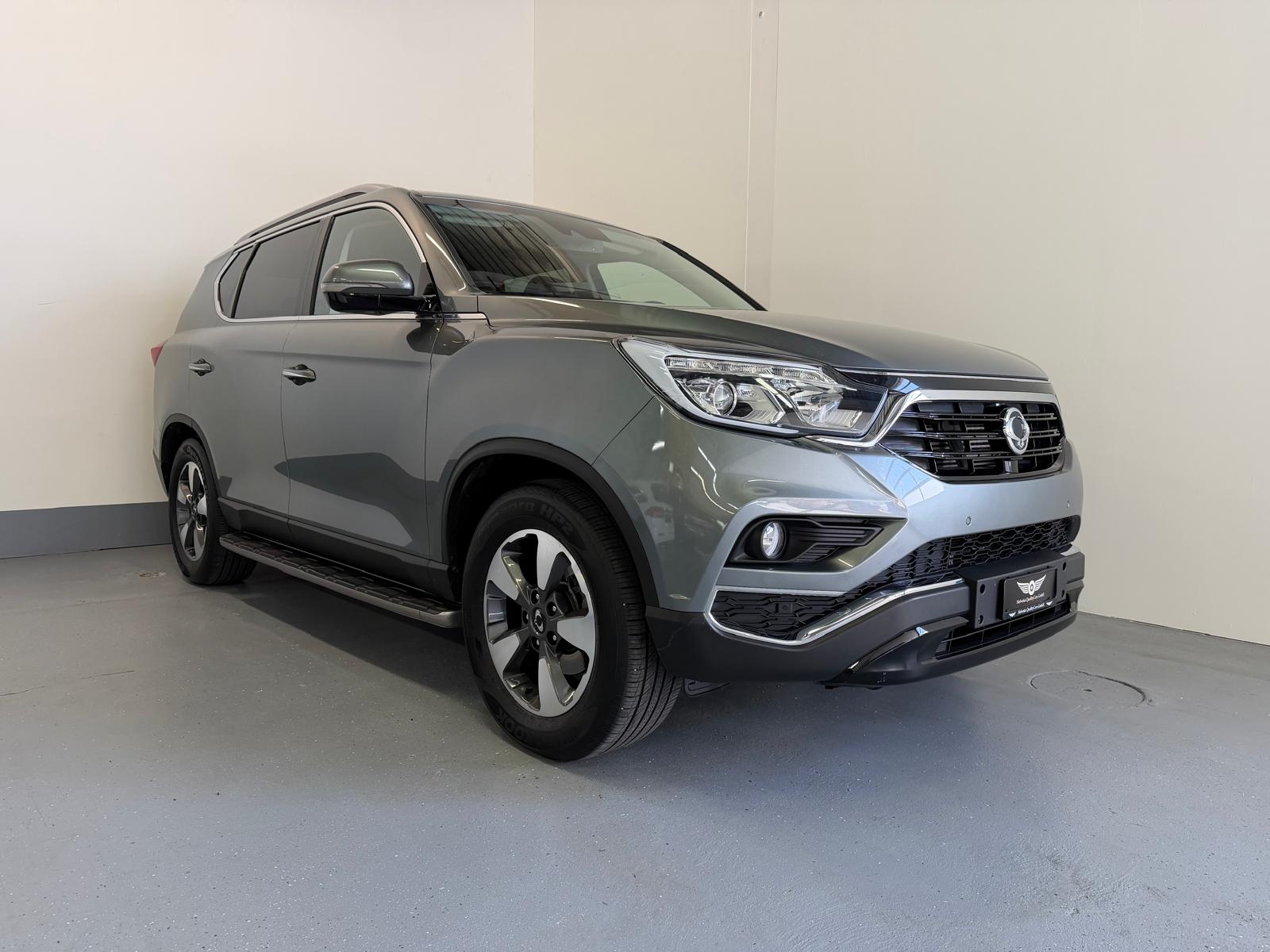 KGM-SsangYong Rexton RX220 e-XDi Sapphire 4WD-showroom-element-2