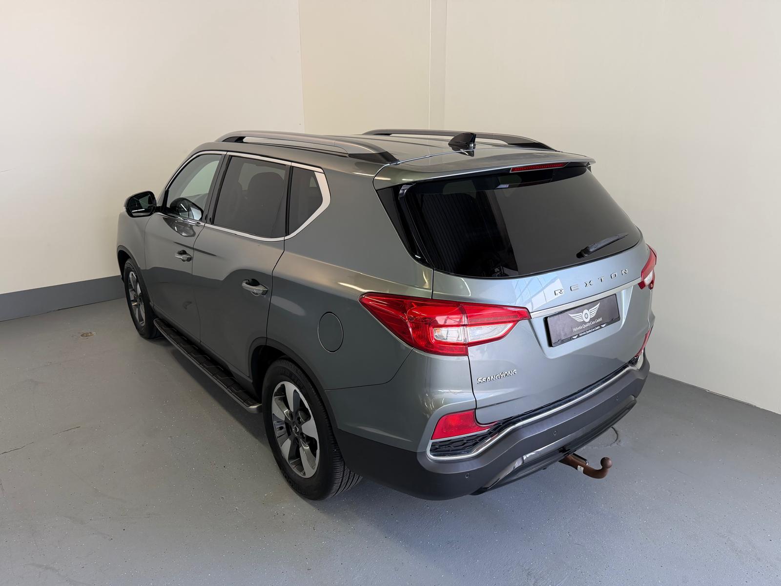 KGM-SsangYong Rexton RX220 e-XDi Sapphire 4WD-image-8