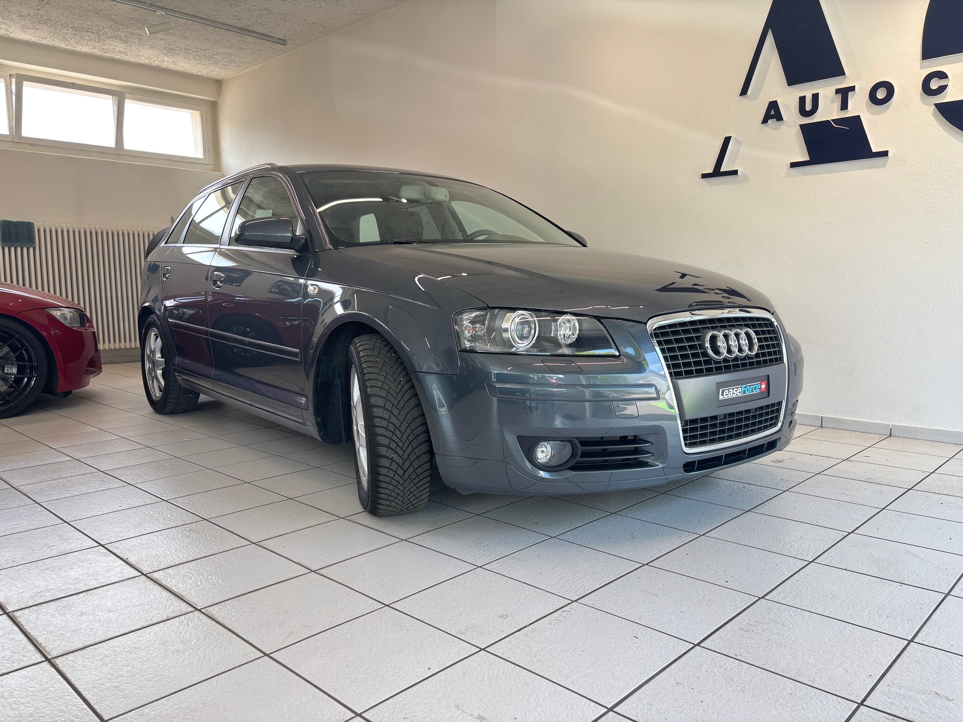 AUDI A3 1.8 Turbo FSI Attraction-image-0