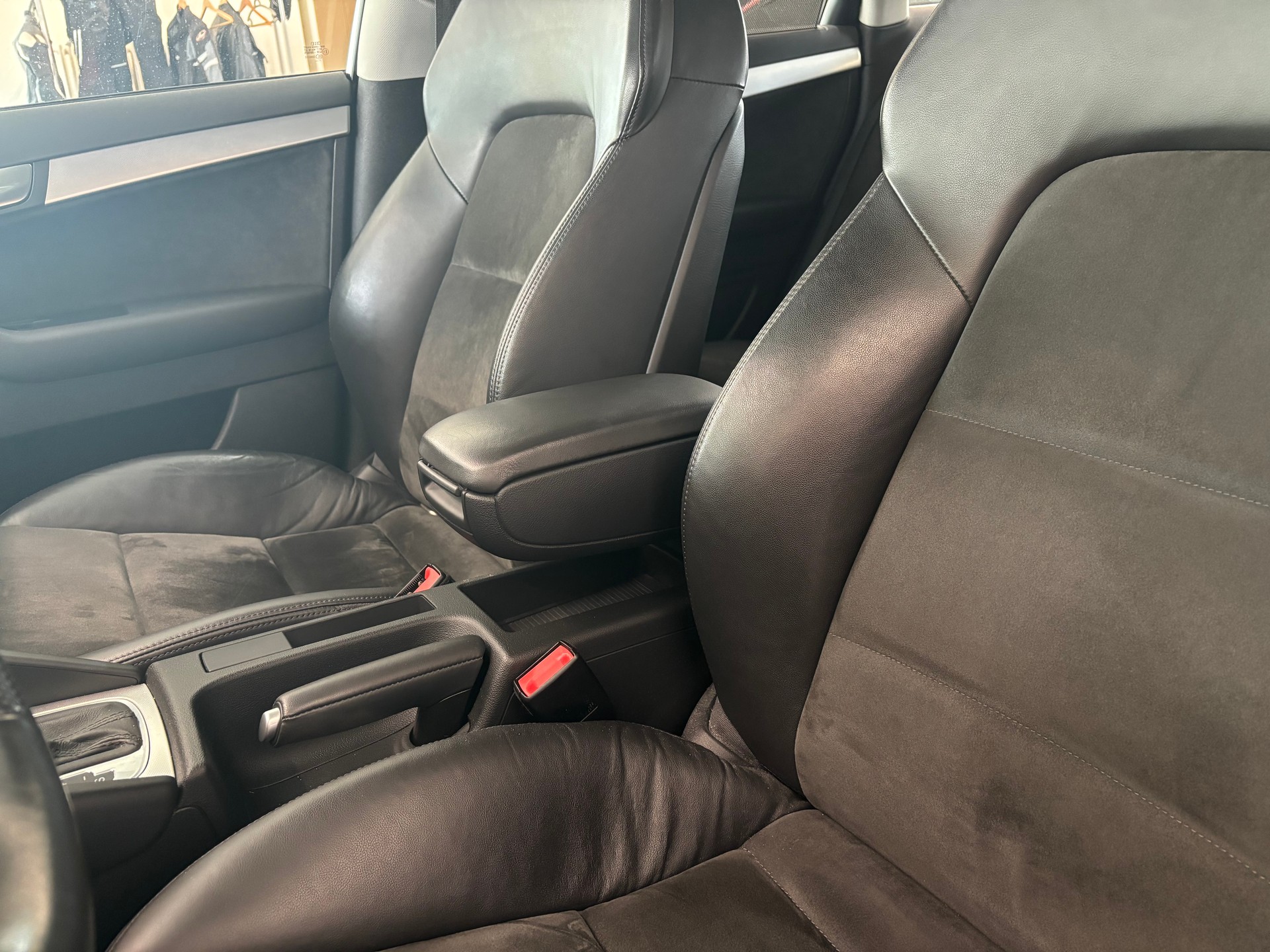 AUDI A3 1.8 Turbo FSI Attraction-image-10
