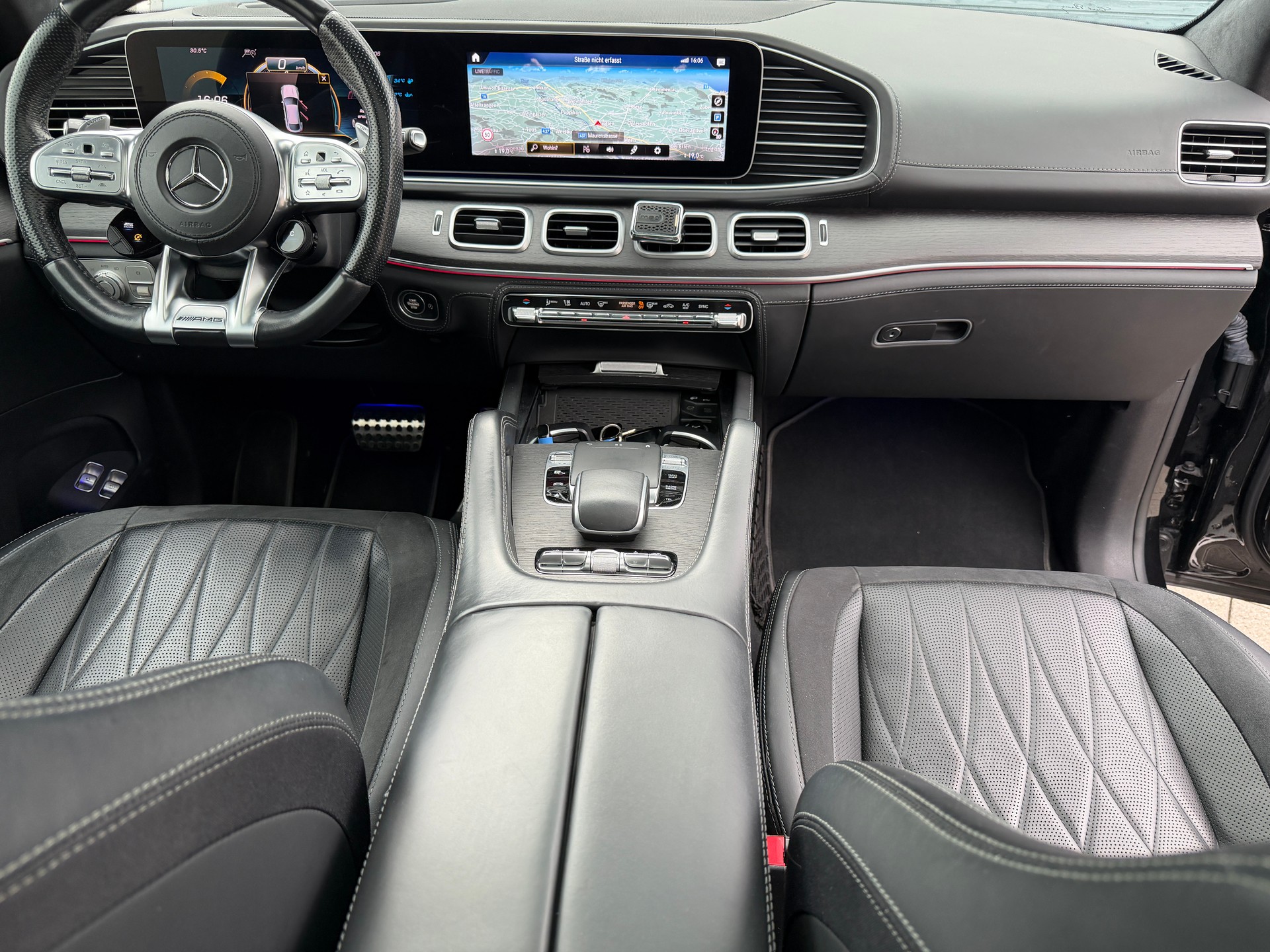 MERCEDES-BENZ GLE Coupé 53 AMG Premium Plus 4Matic+ Speedshift-image-7