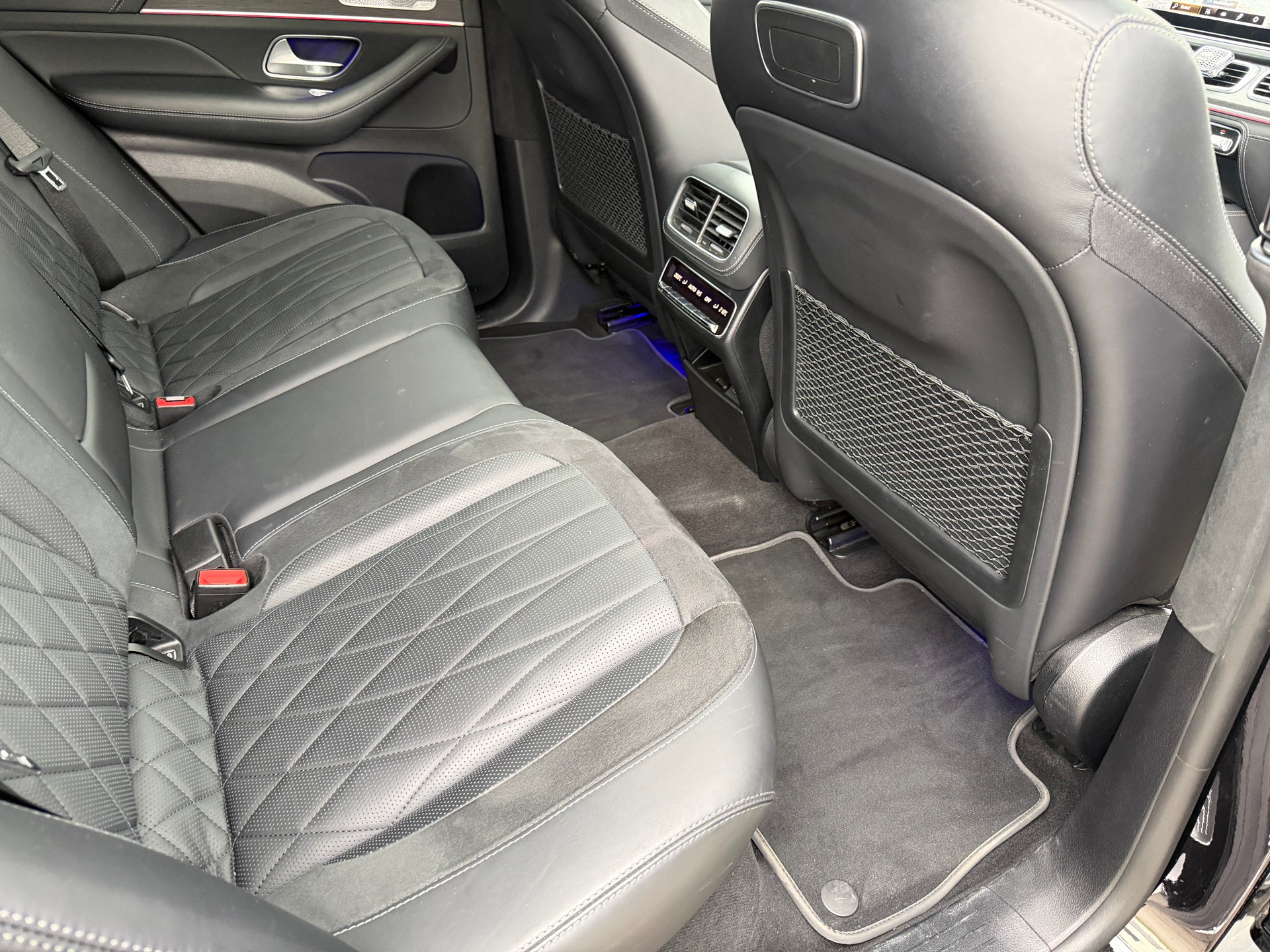 MERCEDES-BENZ GLE Coupé 53 AMG Premium Plus 4Matic+ Speedshift-image-6