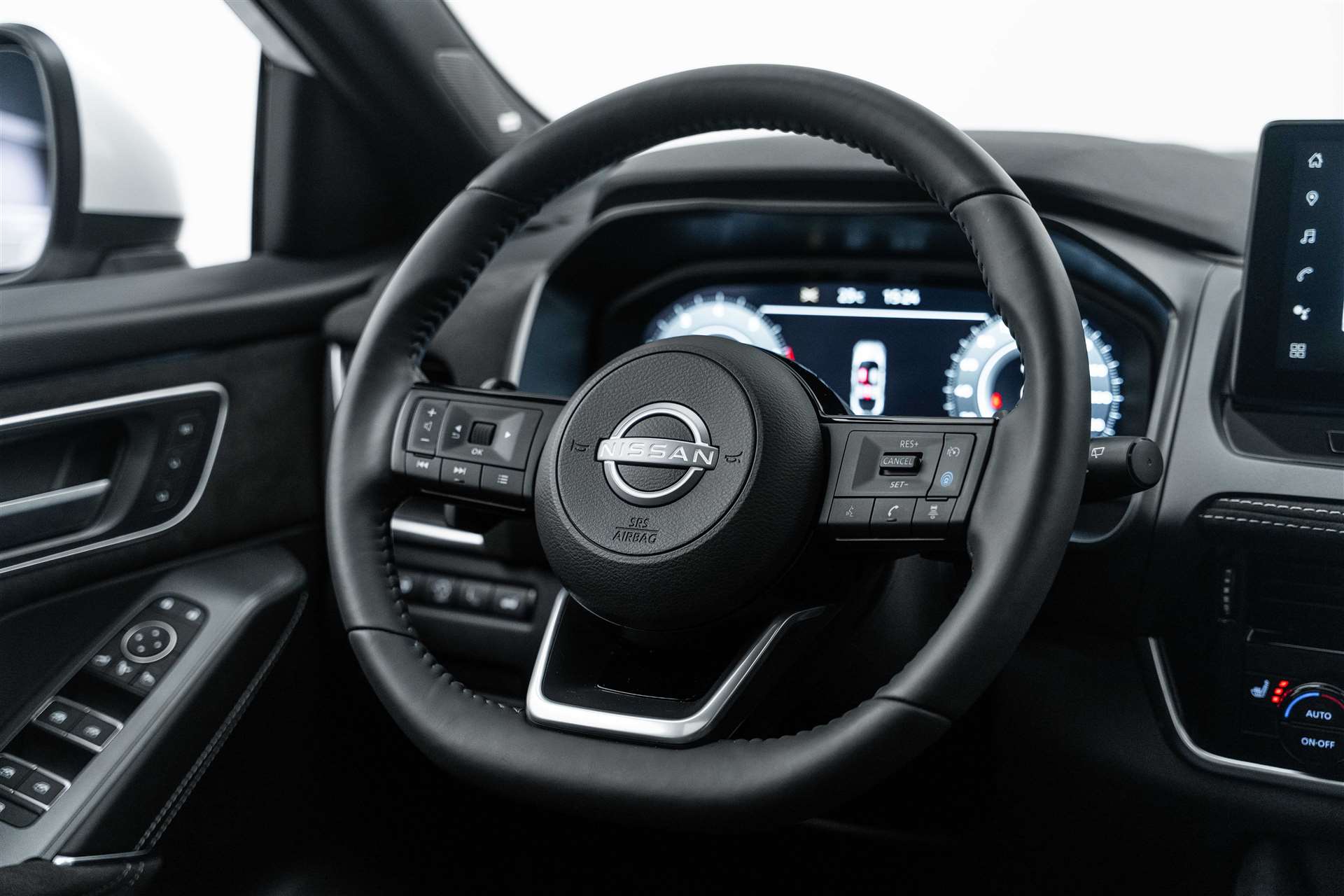 NISSAN Qashqai 1.3 DIG-T MHEV Tekna+ Xtronic-Automat-image-8