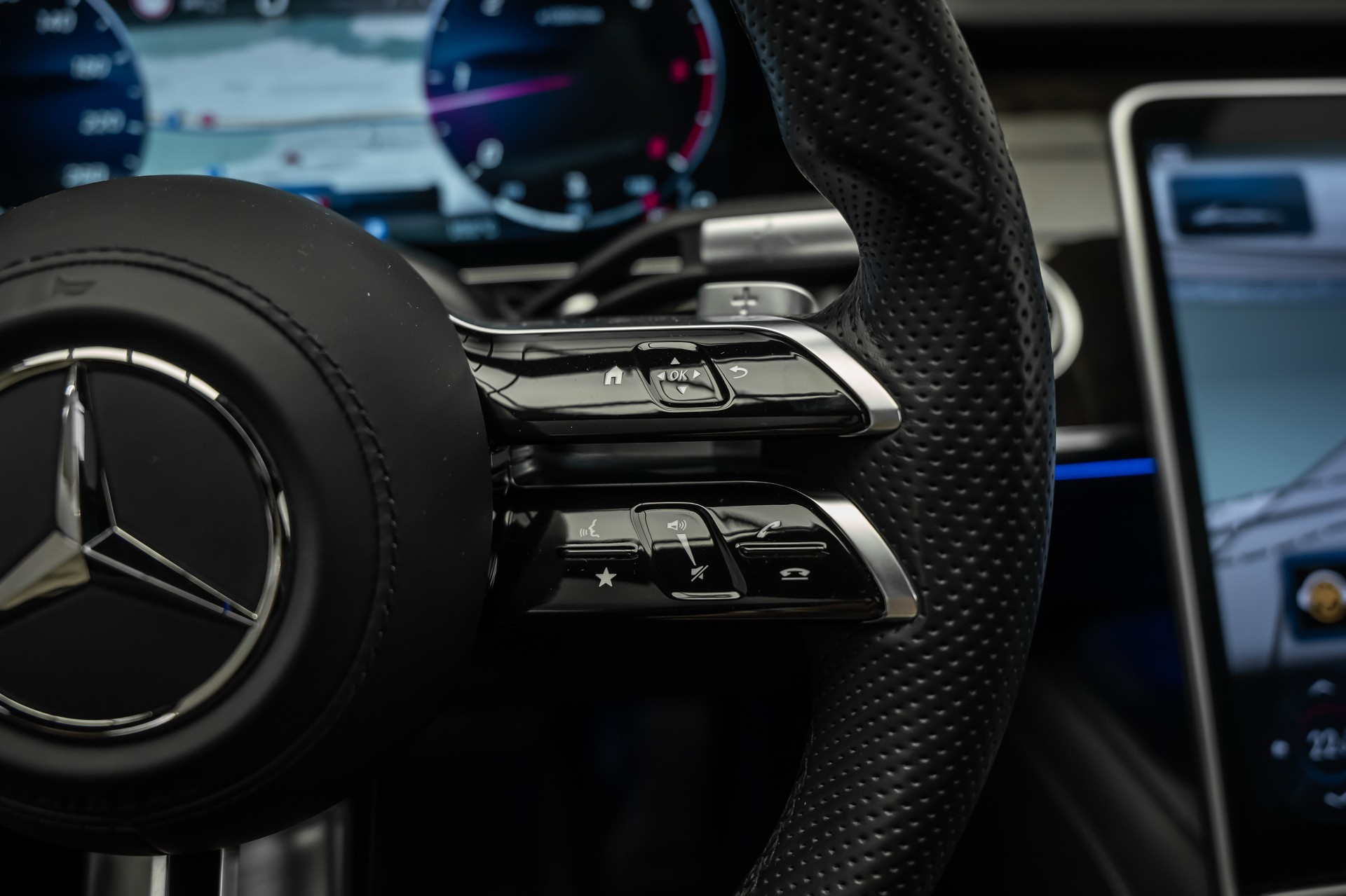 MERCEDES-BENZ * S 400 d L 4Matic AMG Line * CHAUFFEUR-PAKET * FOND ENTERTAINMENT * 22 ZOLL * LEASING AB 853.- *-image-26