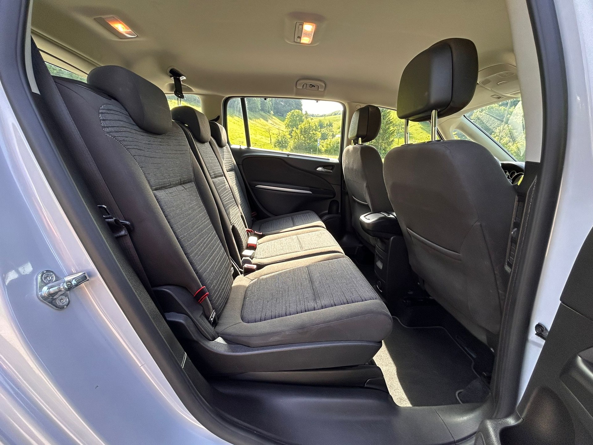 OPEL Zafira Tourer 1.6 CDTi Drive-image-12