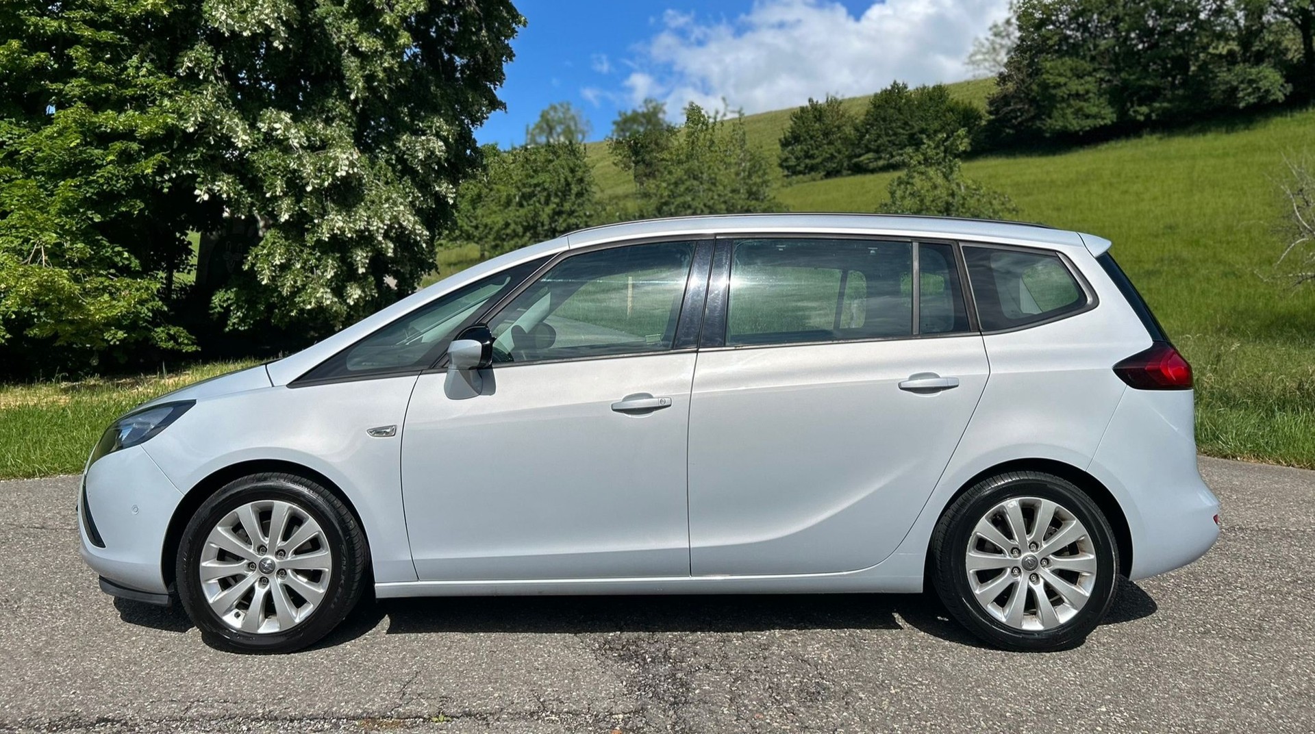 OPEL Zafira Tourer 1.6 CDTi Drive-image-1