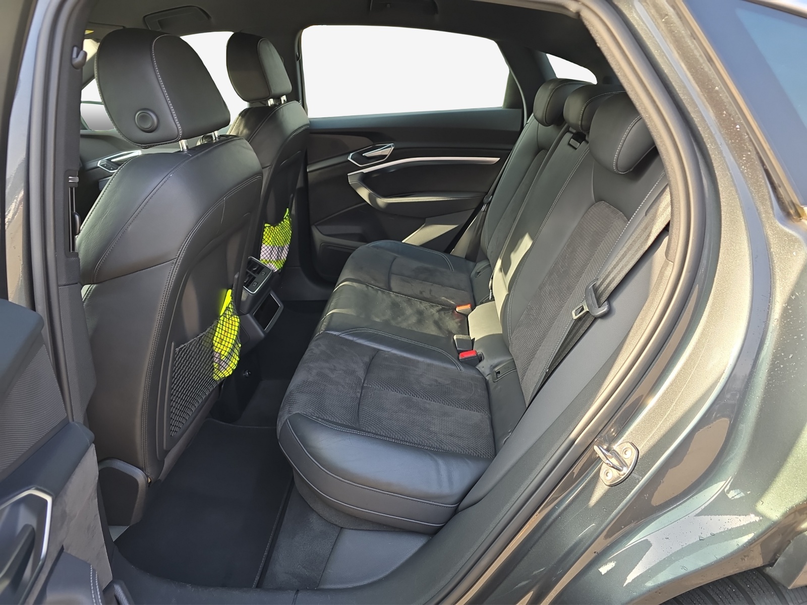 AUDI e-tron 50 Sportback S Line quattro-image-12
