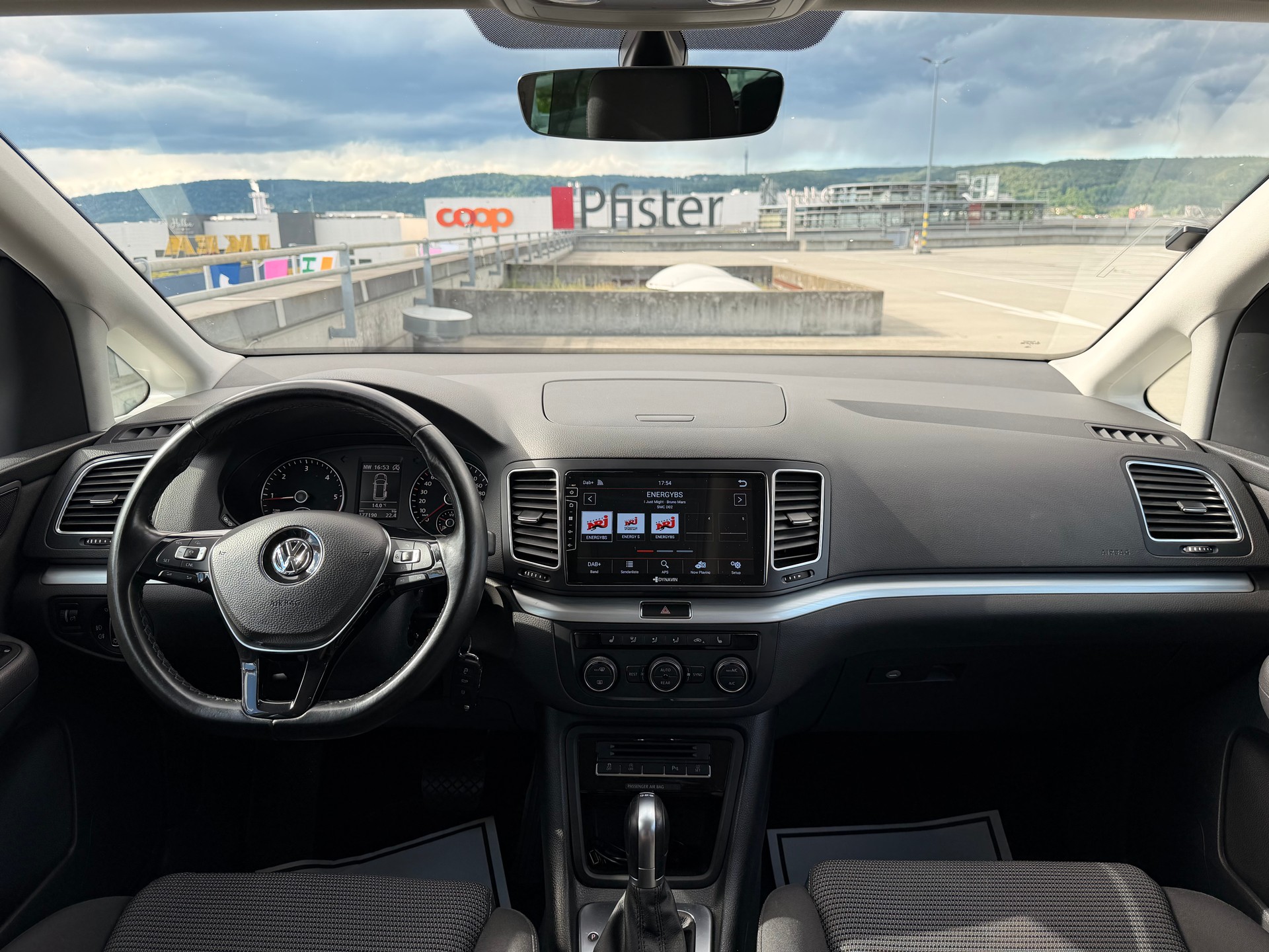 VW Sharan 2.0 TDI BMT Highline DSG 7Plätzer-image-8