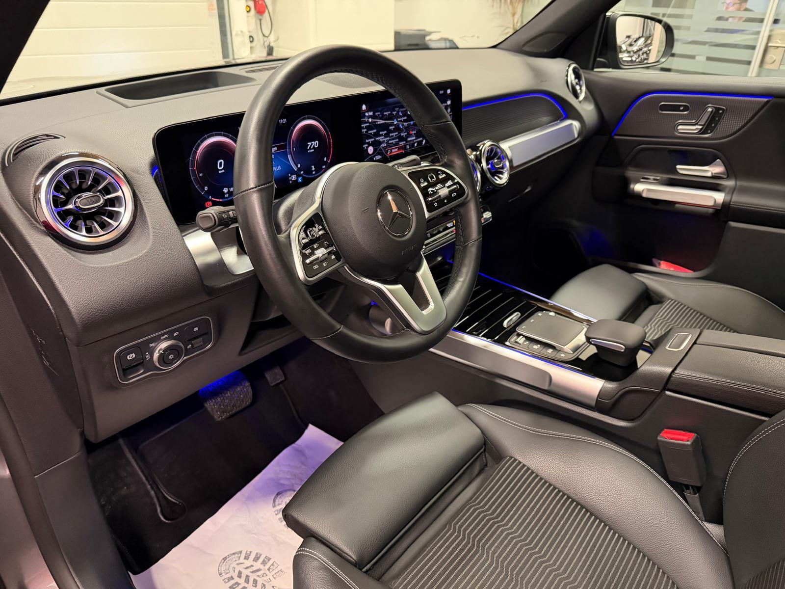 MERCEDES-BENZ GLB 220 d Progressive 4matic-image-7