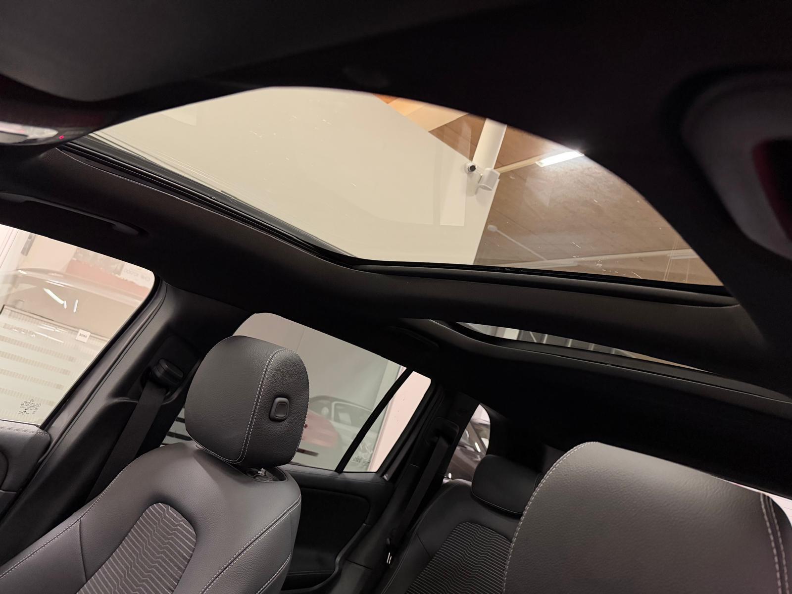 MERCEDES-BENZ GLB 220 d Progressive 4matic-image-12