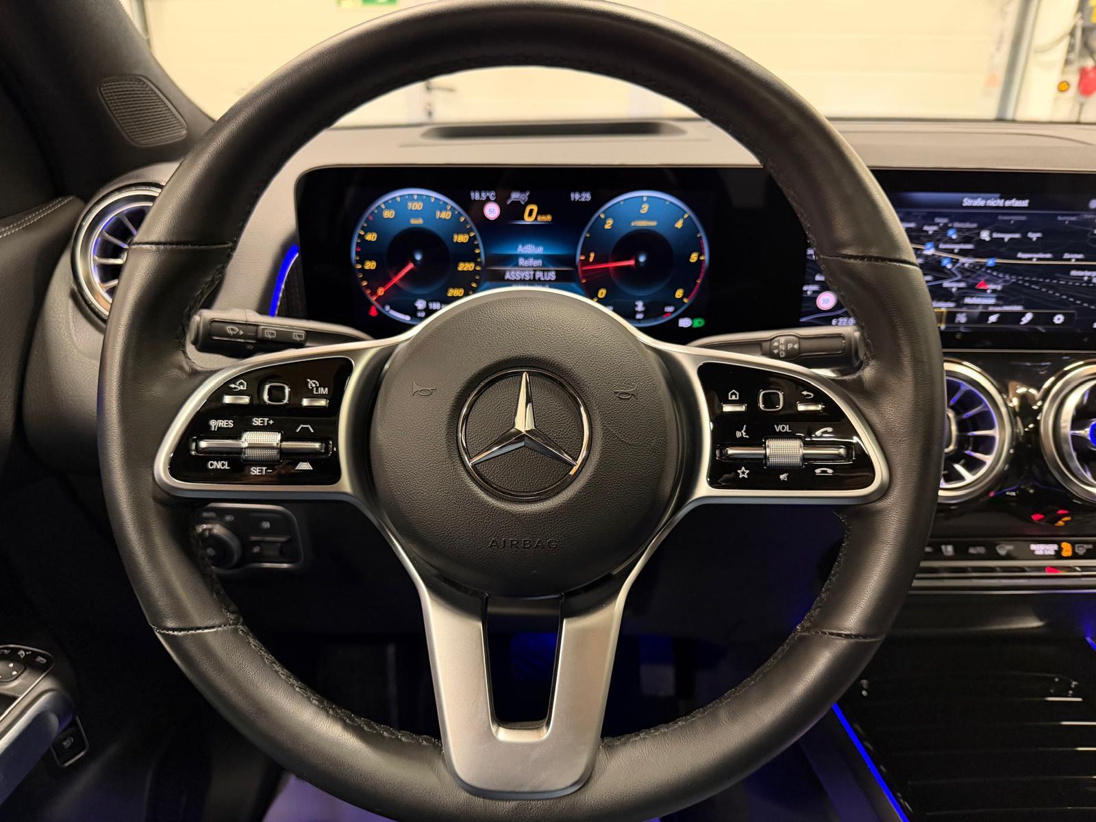 MERCEDES-BENZ GLB 220 d Progressive 4matic-image-21