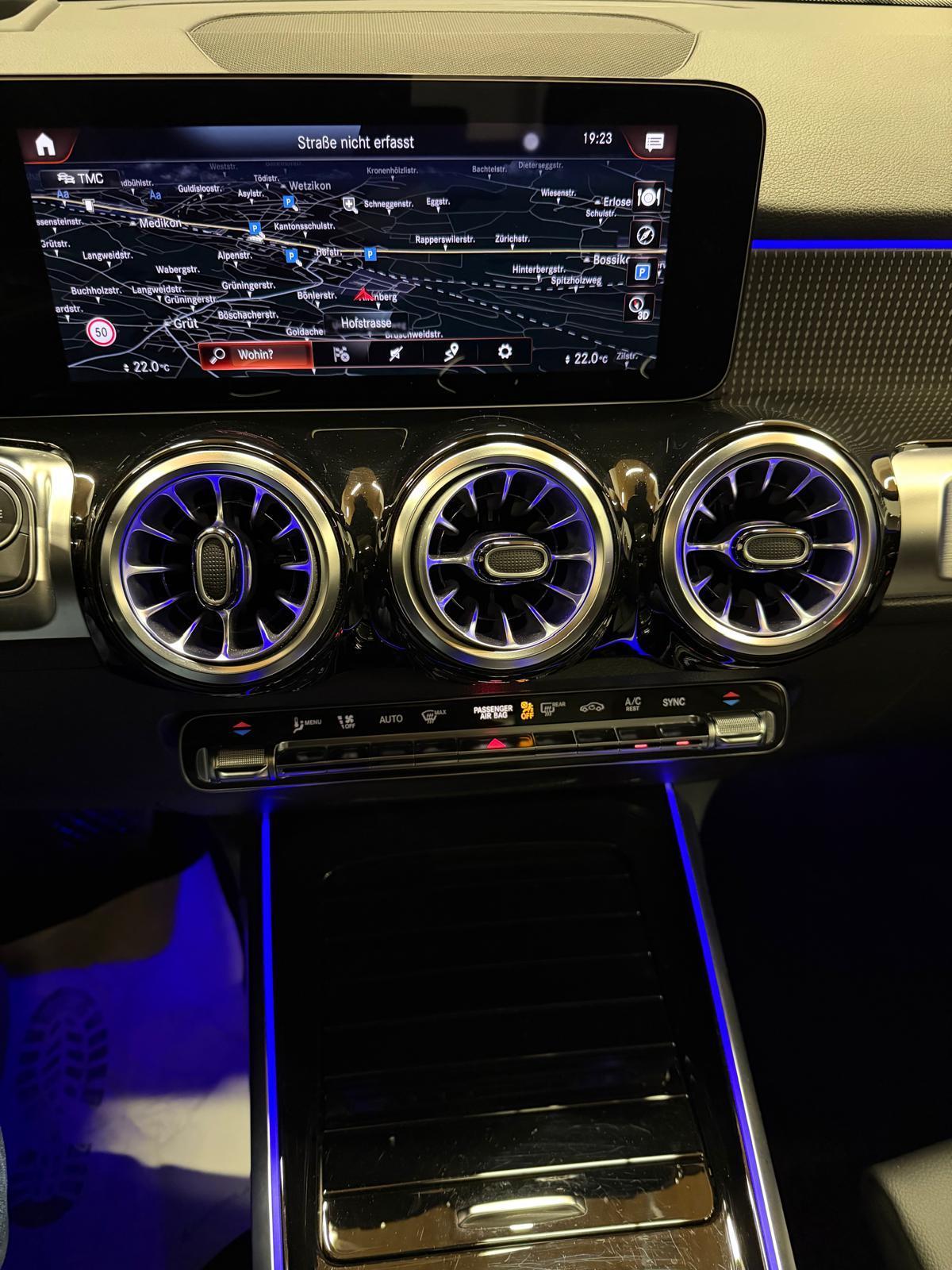MERCEDES-BENZ GLB 220 d Progressive 4matic-image-24