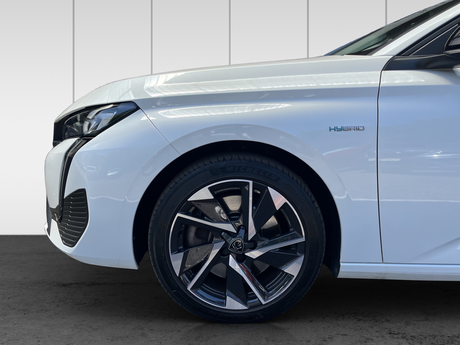 PEUGEOT 308 1.6 PHEV 180 Allure Pack-image-12