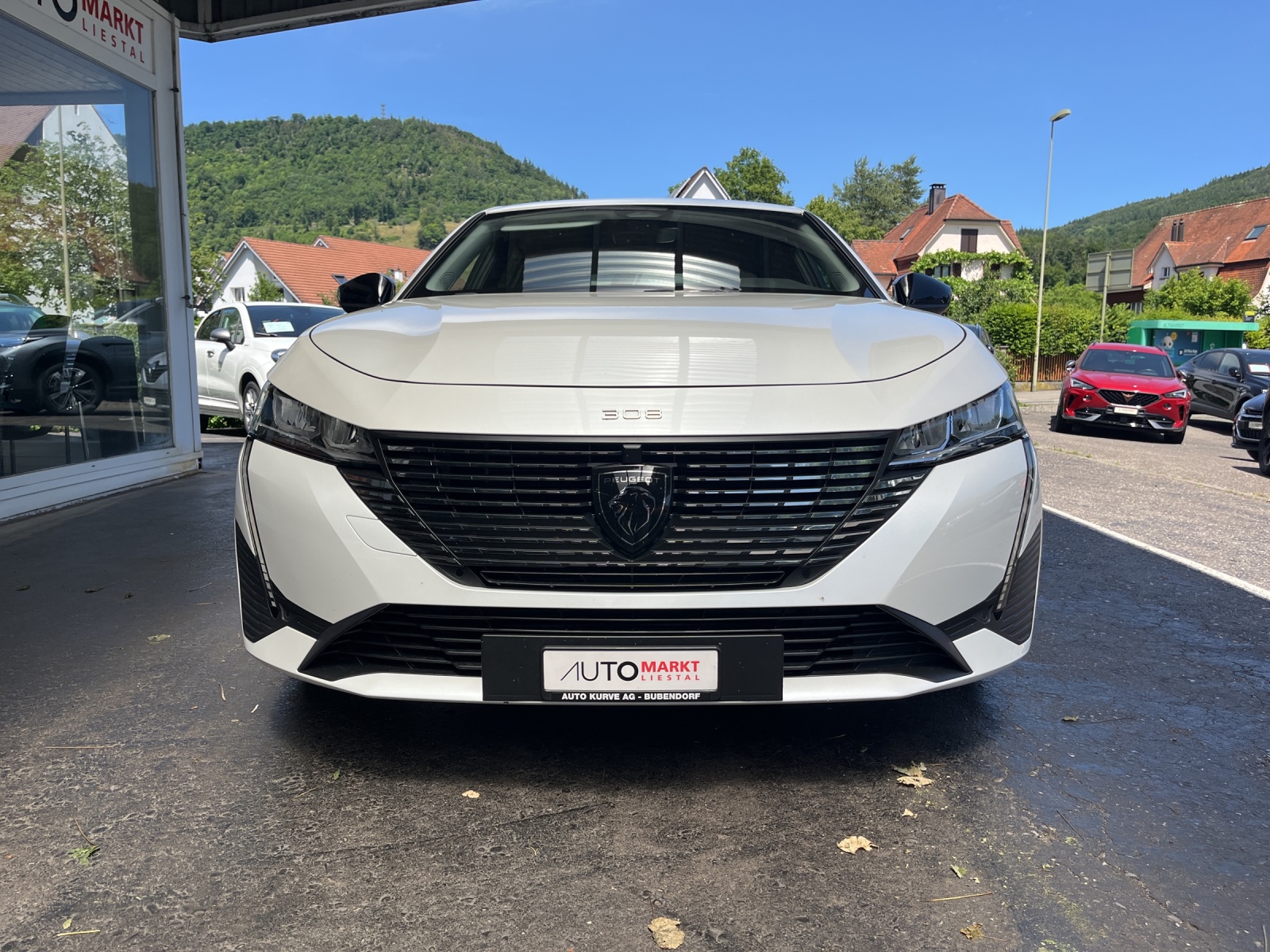 PEUGEOT 308 1.6 PHEV 180 Allure Pack-image-5