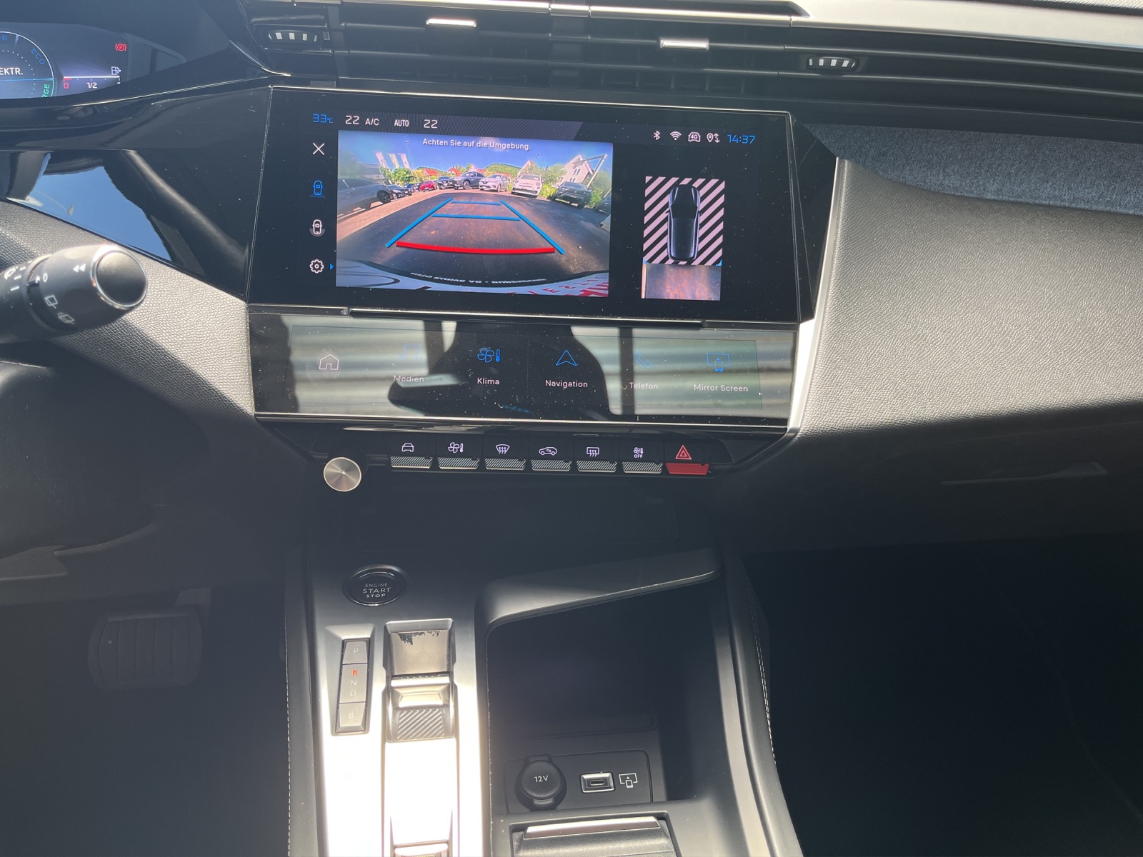 PEUGEOT 308 1.6 PHEV 180 Allure Pack-image-10